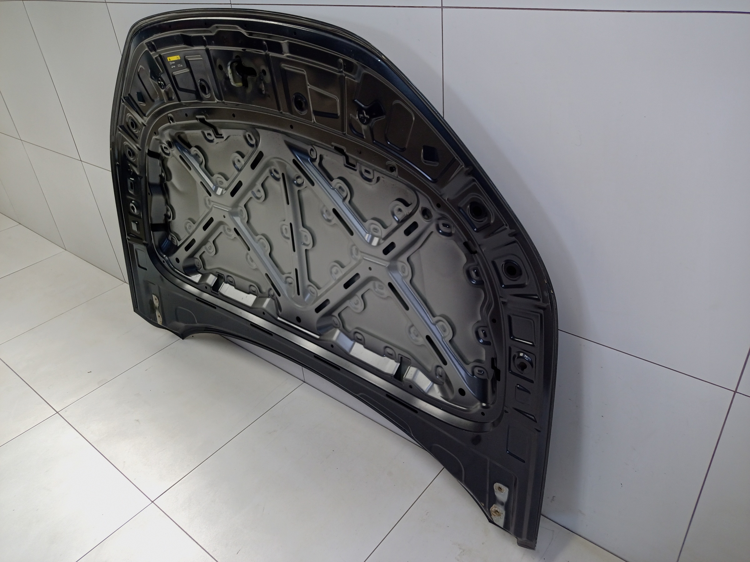 Капот Changan Lamore