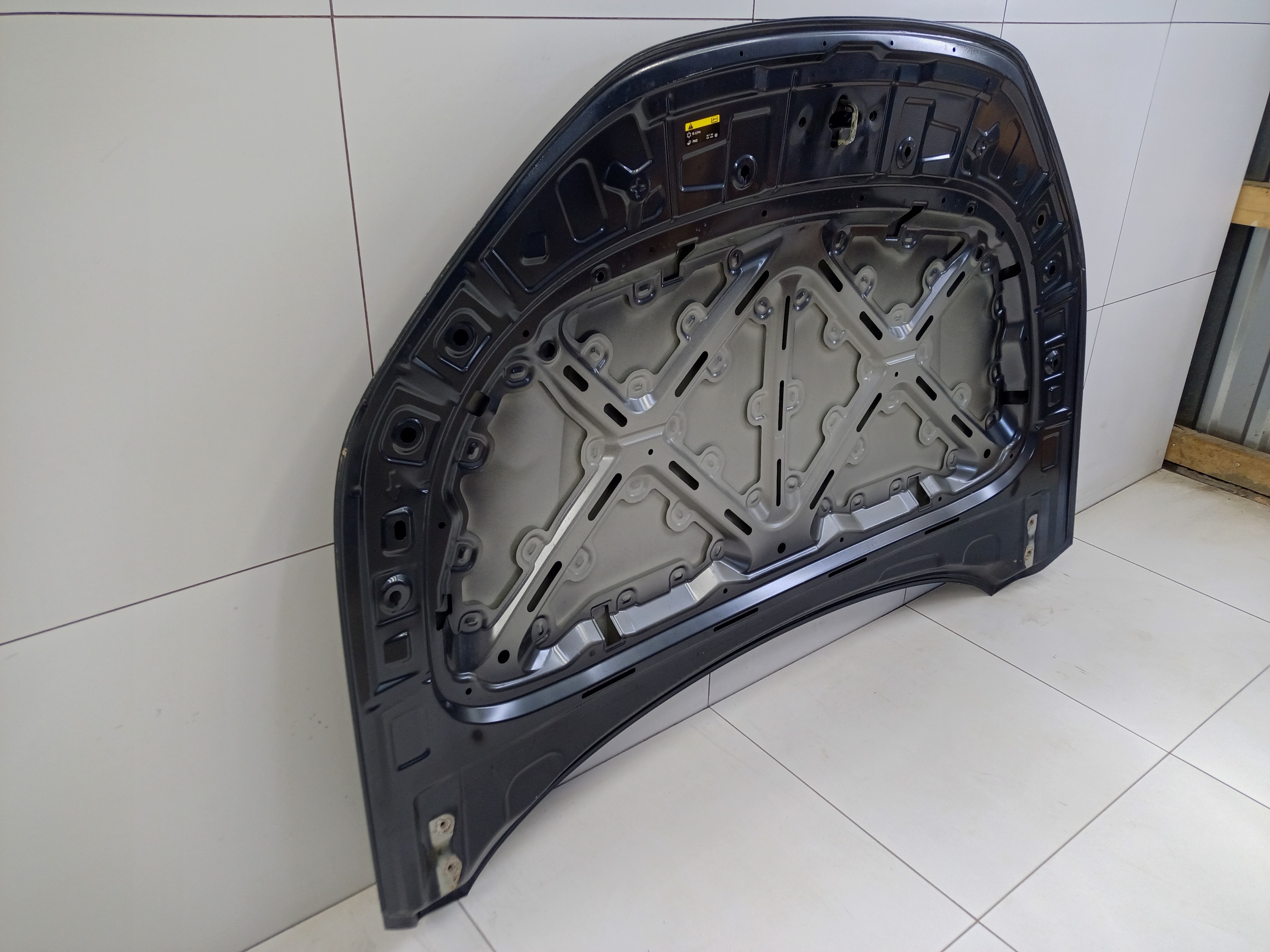 Капот Changan Lamore