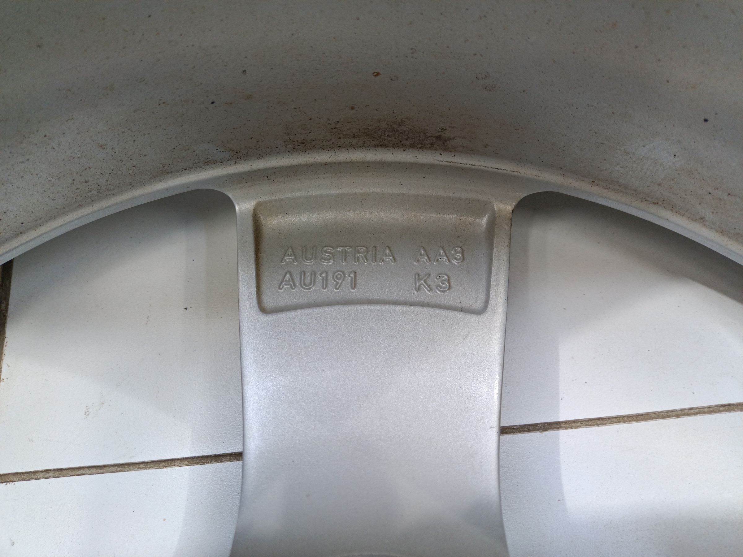 Диск колеса литой Audi A6 C8 R18