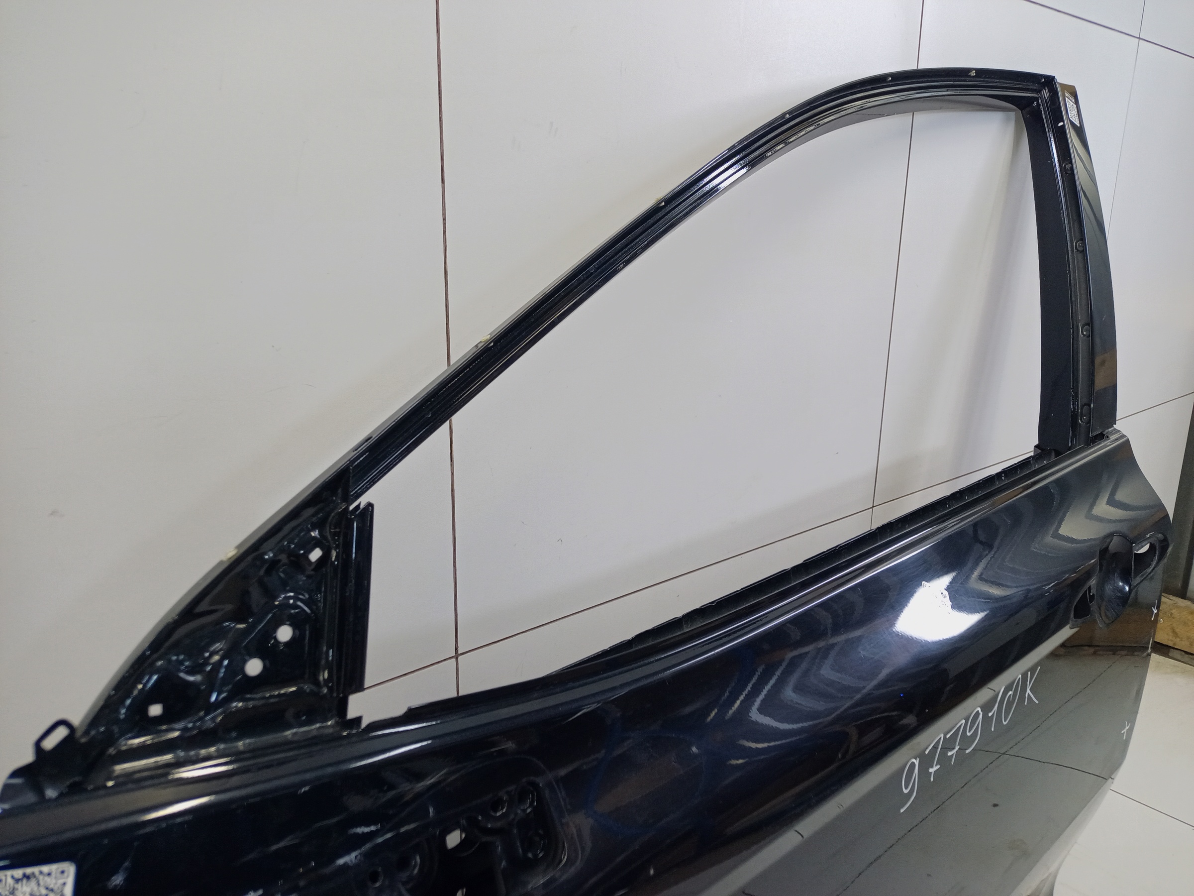 Дверь передняя левая Toyota Camry V70