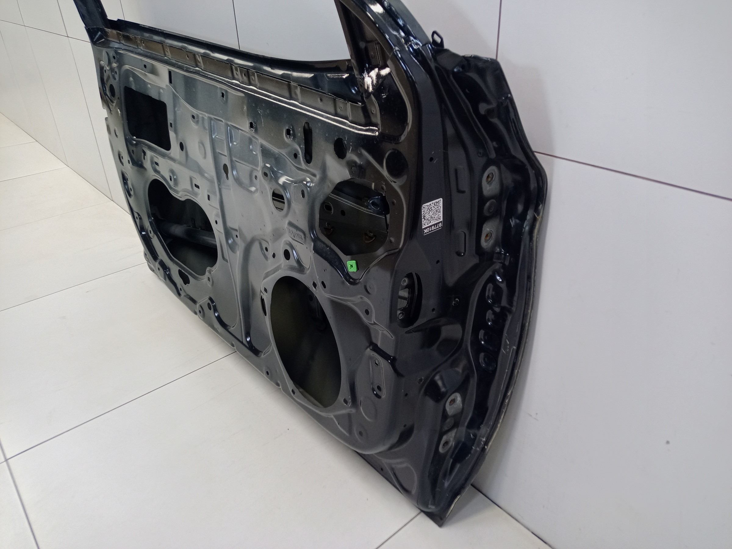 Дверь передняя левая Toyota Camry V70