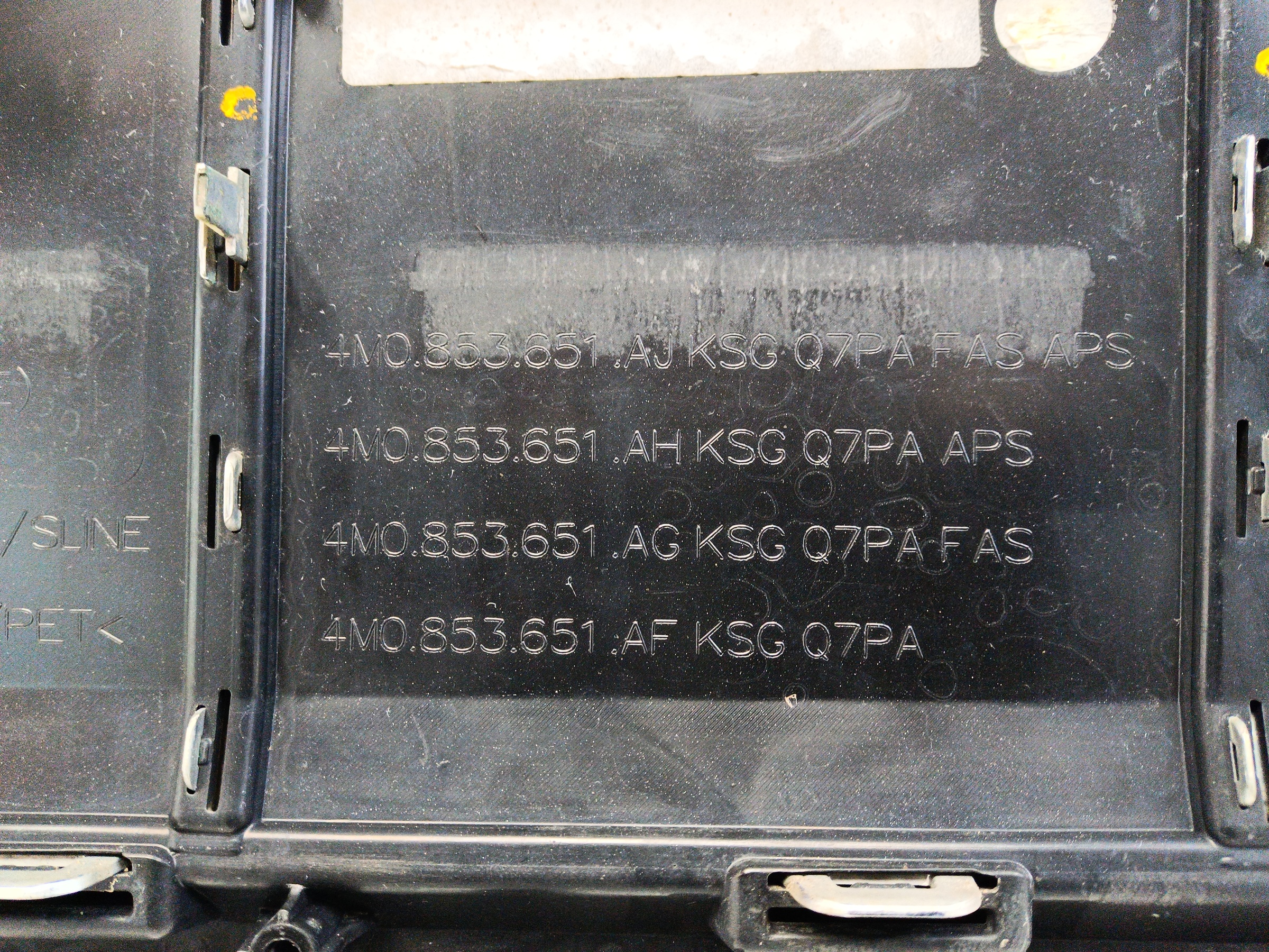 Решетка радиатора Audi Q7 2 Restail под 2 радара