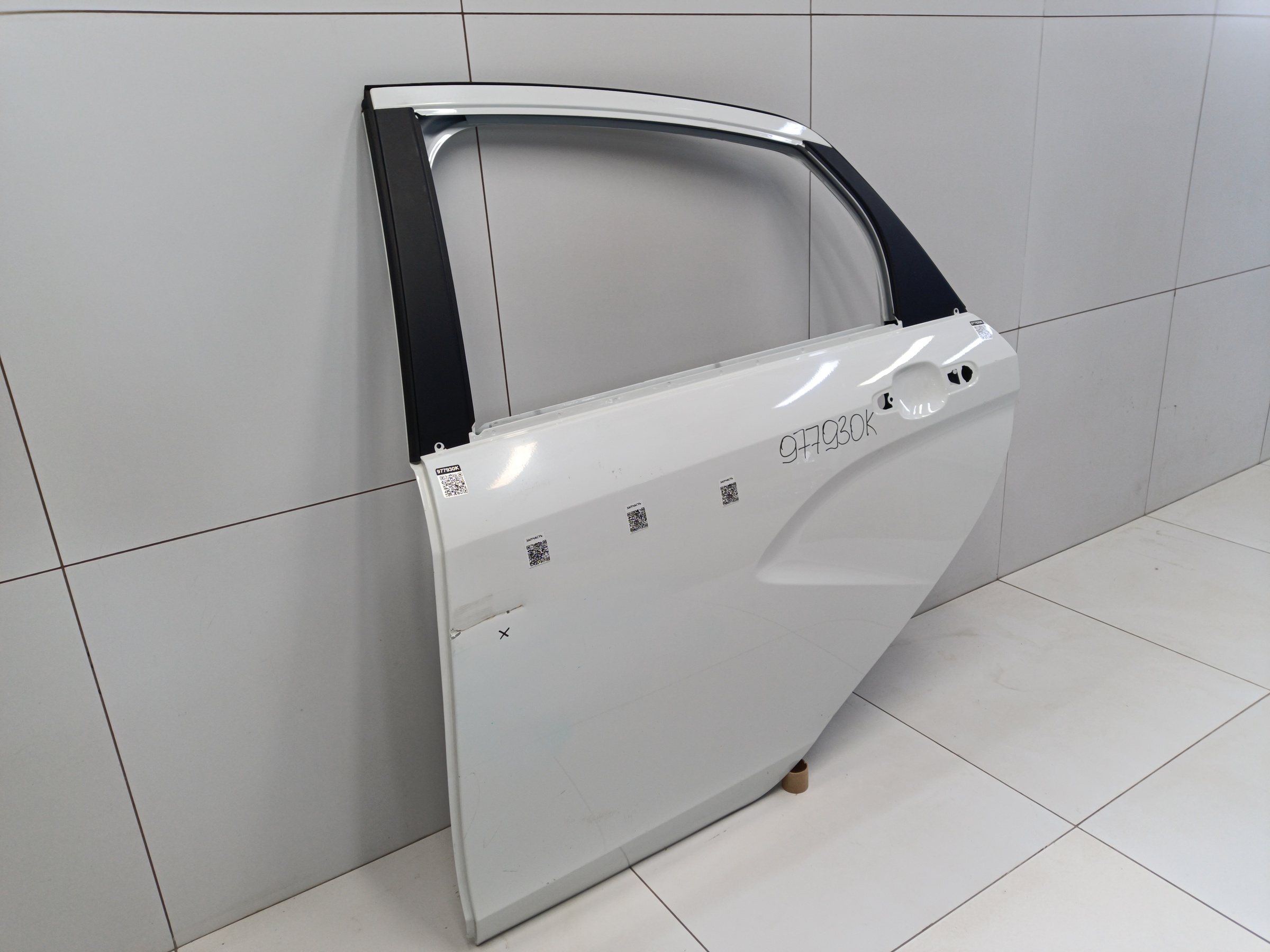 Дверь задняя левая Lada Vesta Sedan