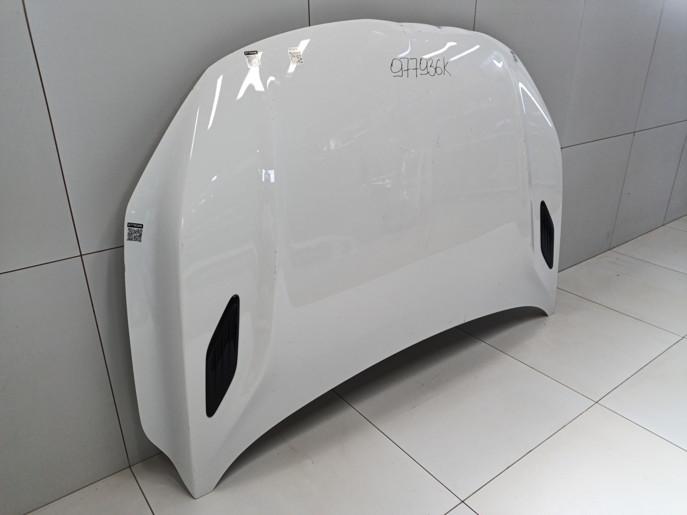 Капот Geely Coolray Restail