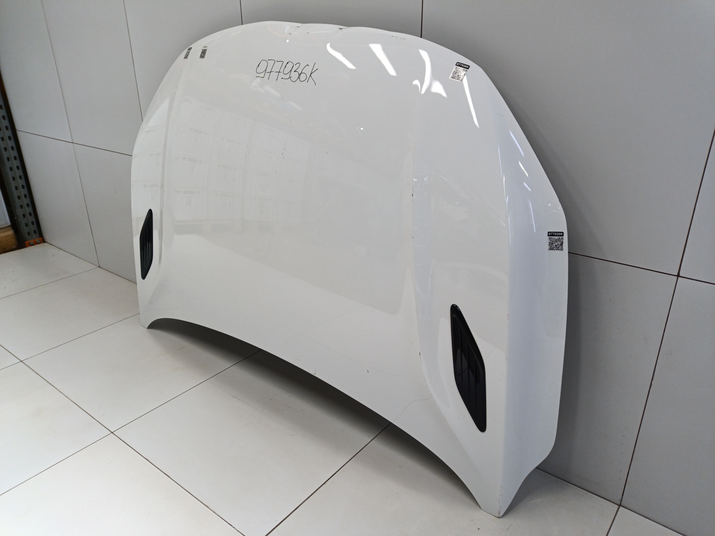 Капот Geely Coolray Restail
