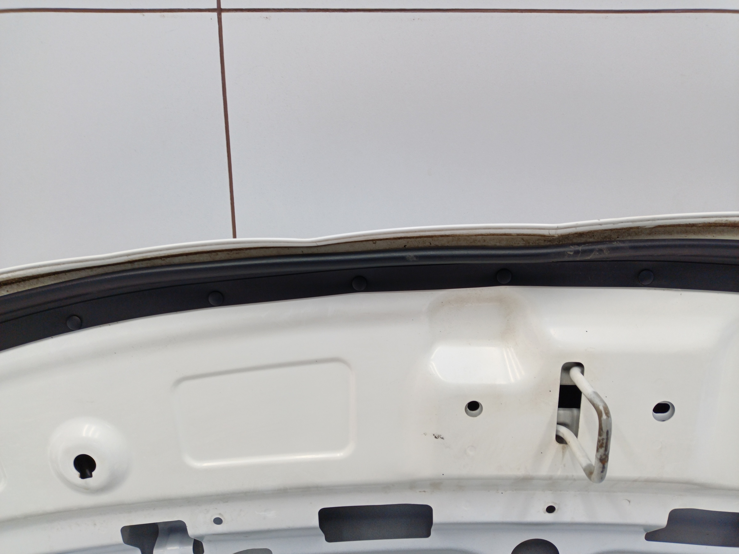 Капот Geely Coolray Restail
