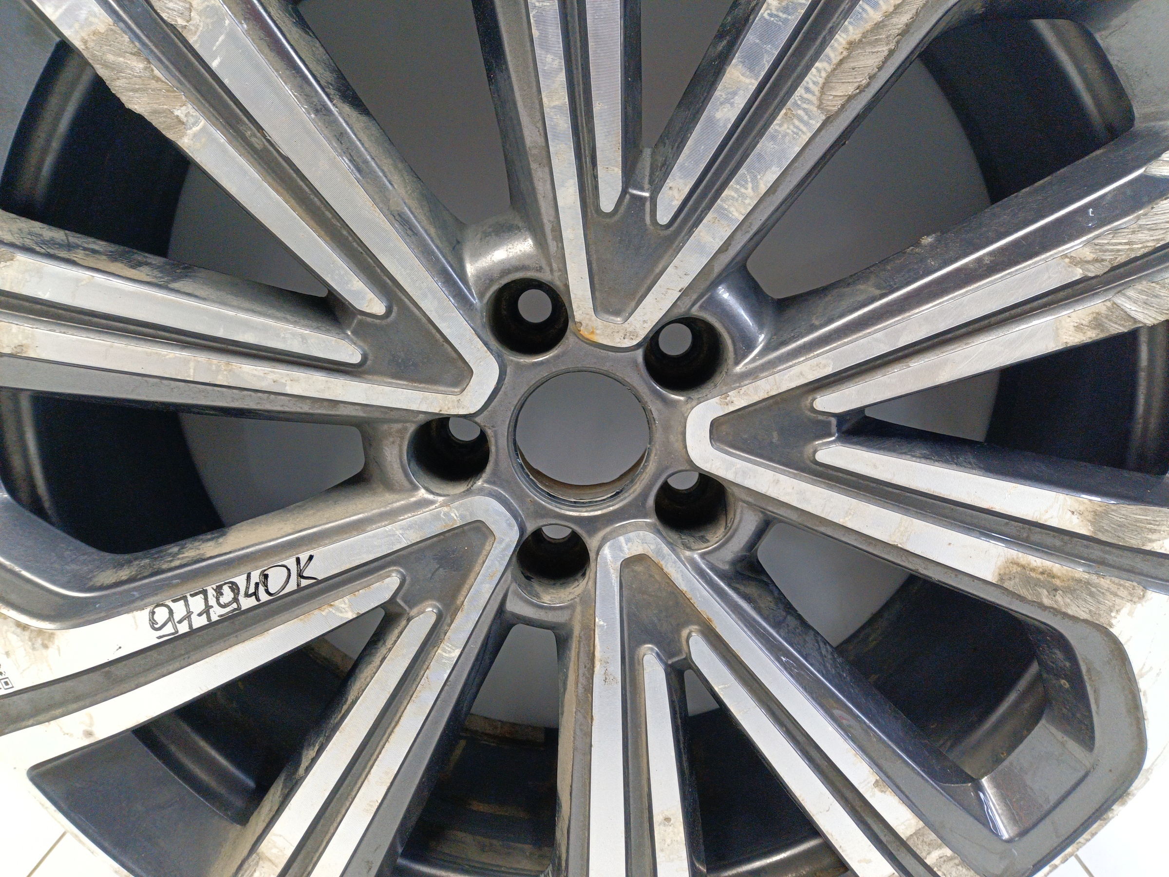 Диск колеса литой Exeed VX R20