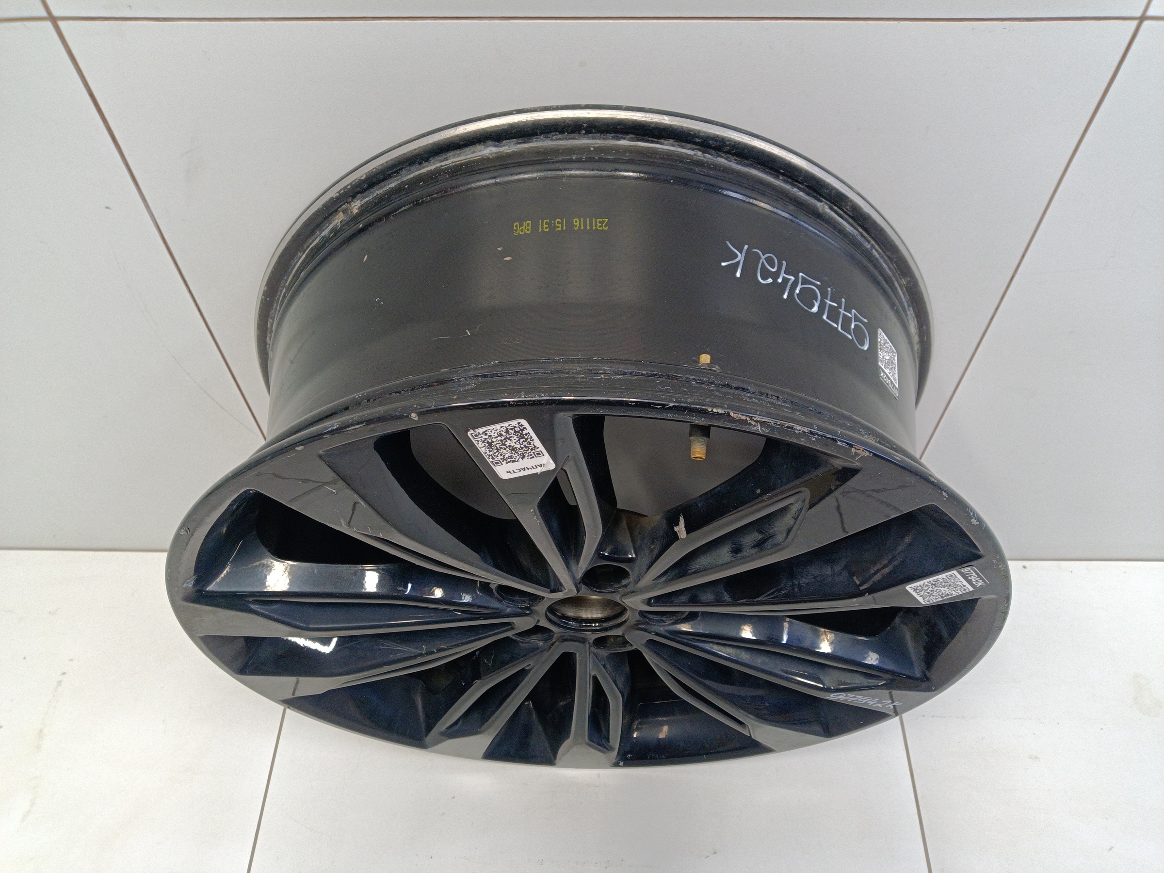Диск колеса литой Geely Tugella R20 черный