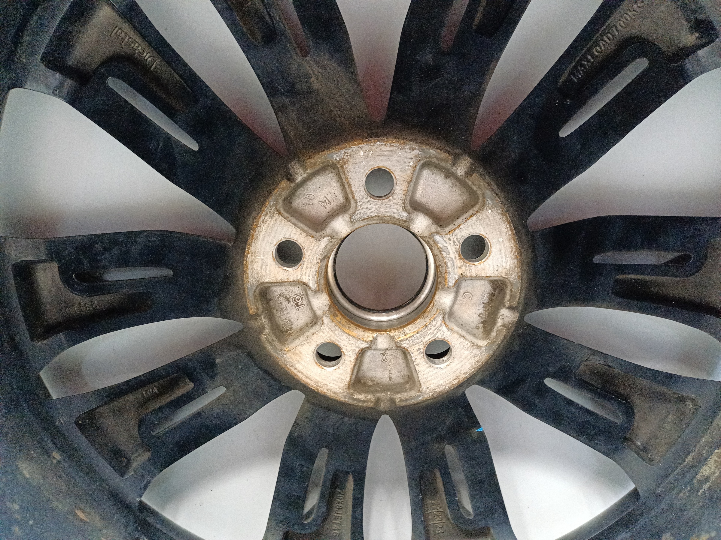 Диск колеса литой Geely Tugella R20 черный