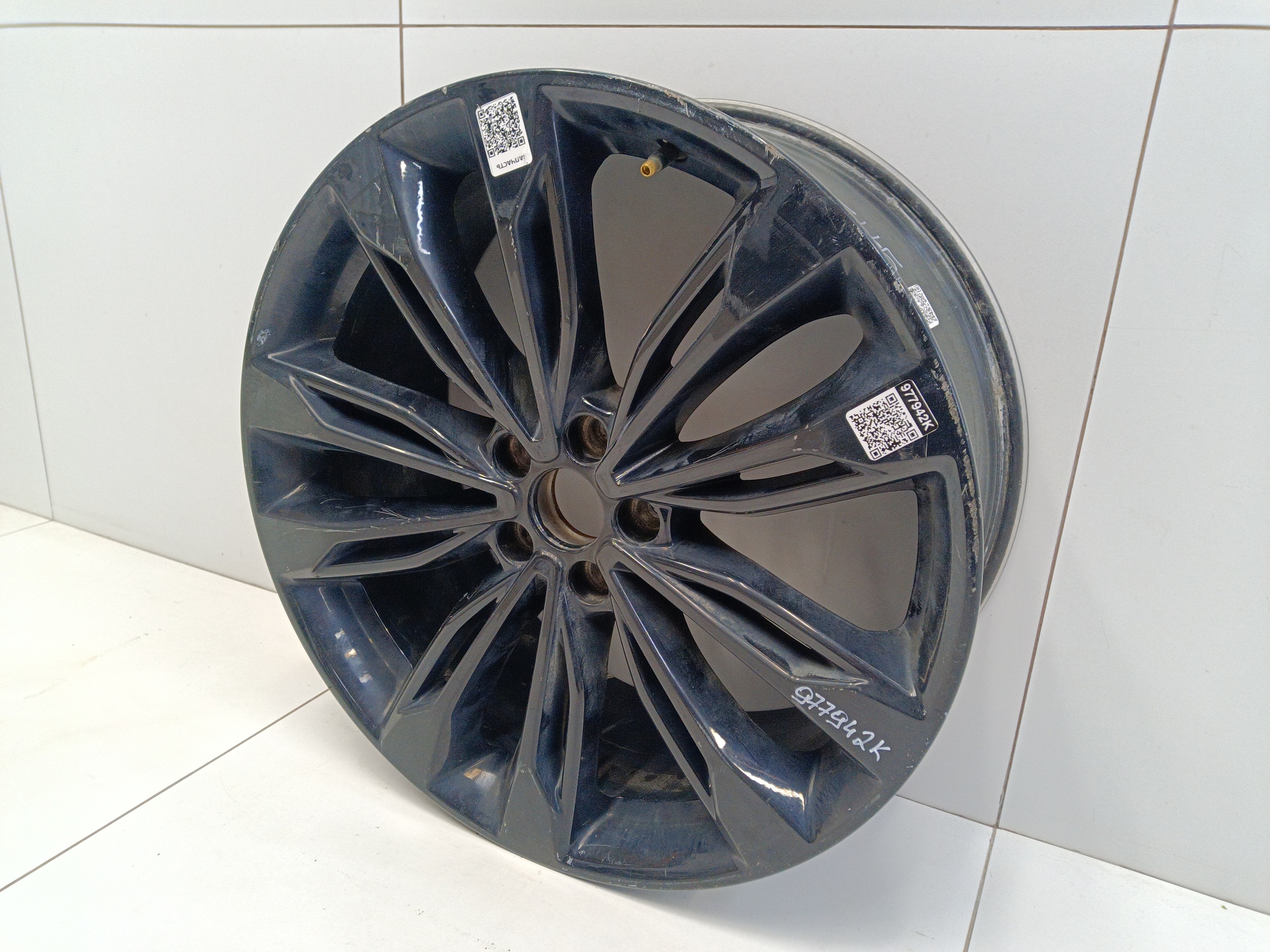 Диск колеса литой Geely Tugella R20 черный