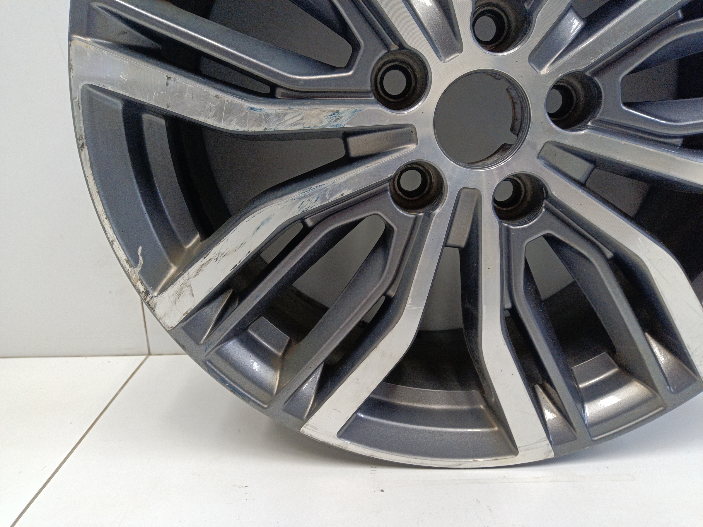 Диск колеса литой Geely Atlas Pro R18