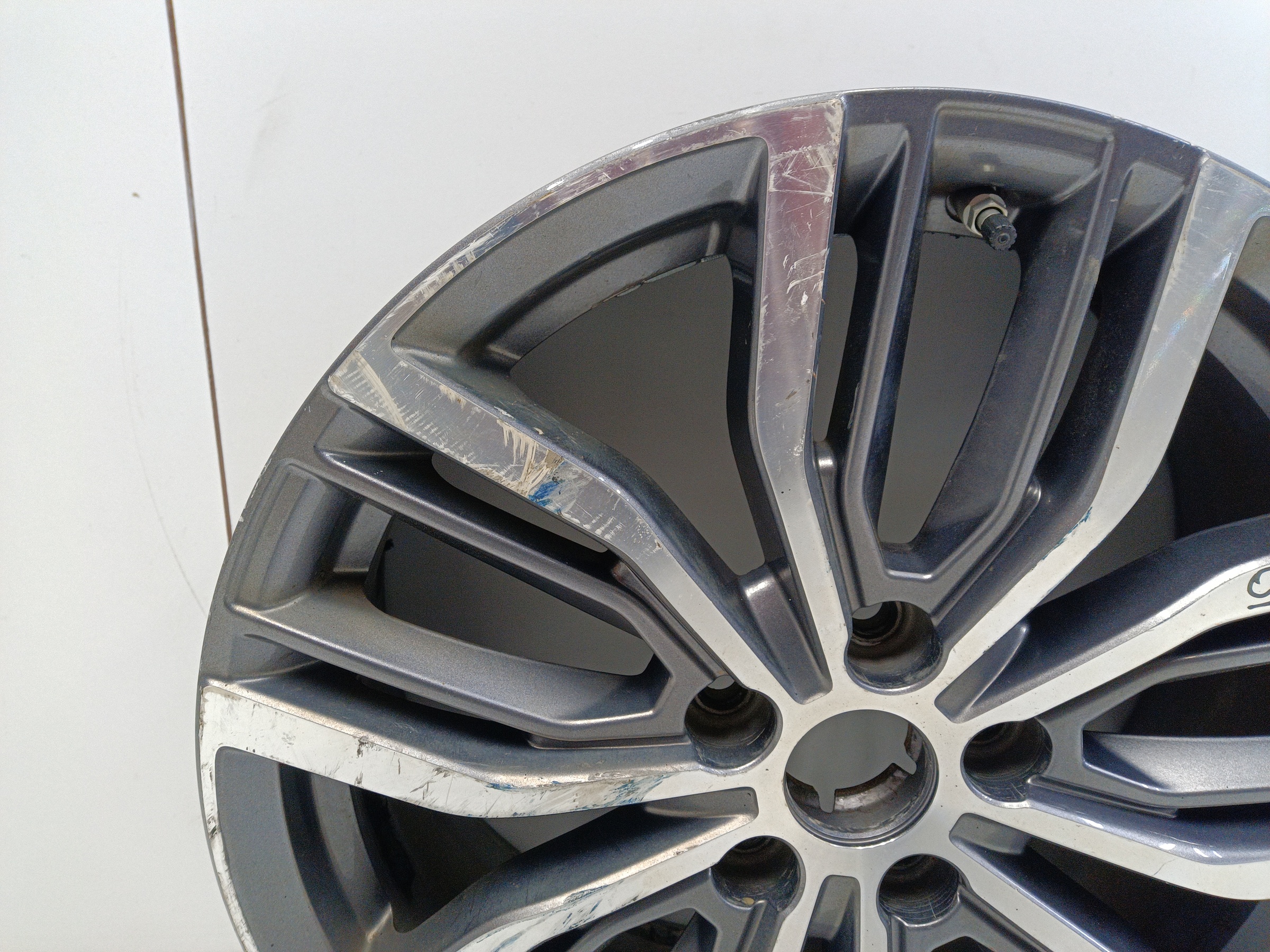 Диск колеса литой Geely Atlas Pro R18