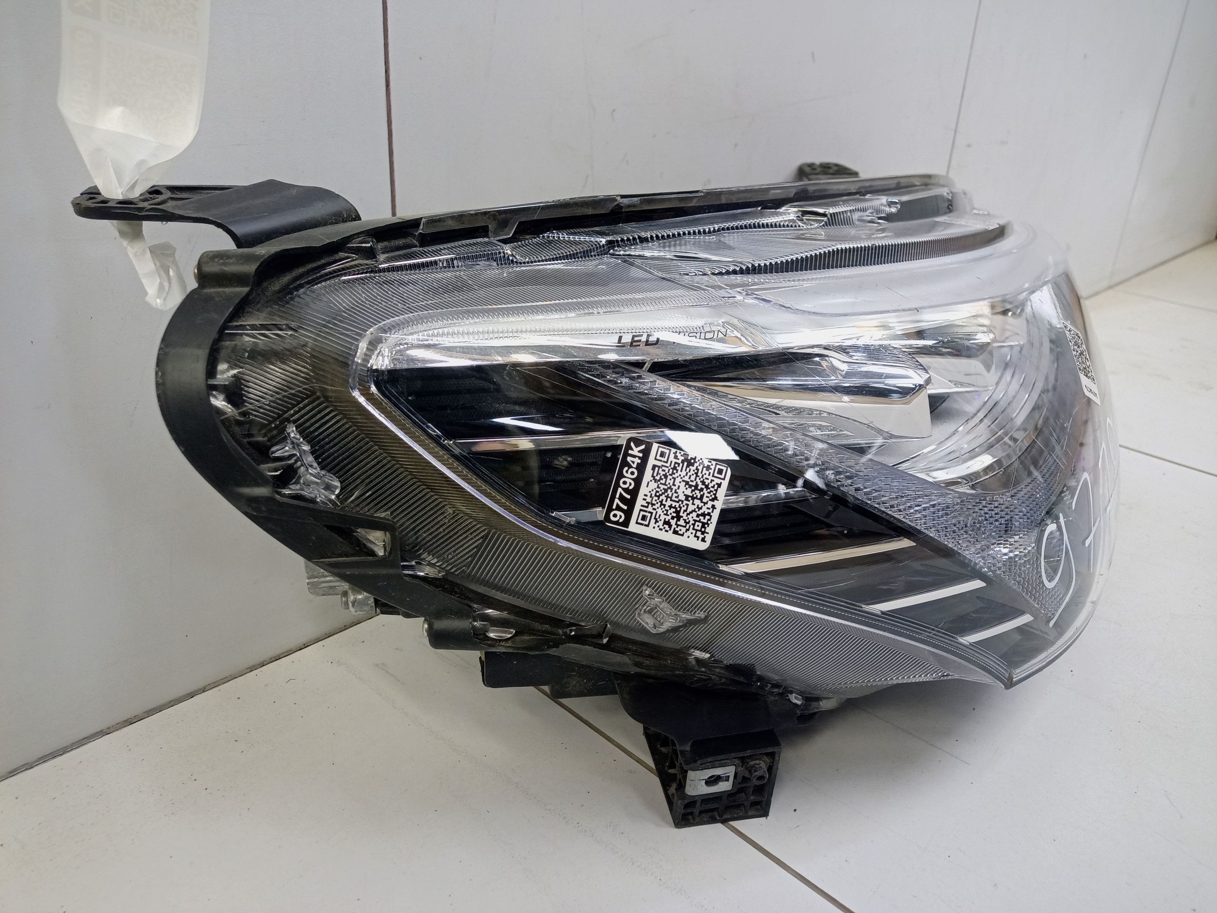 Фара передняя правая Haval Jolion LED