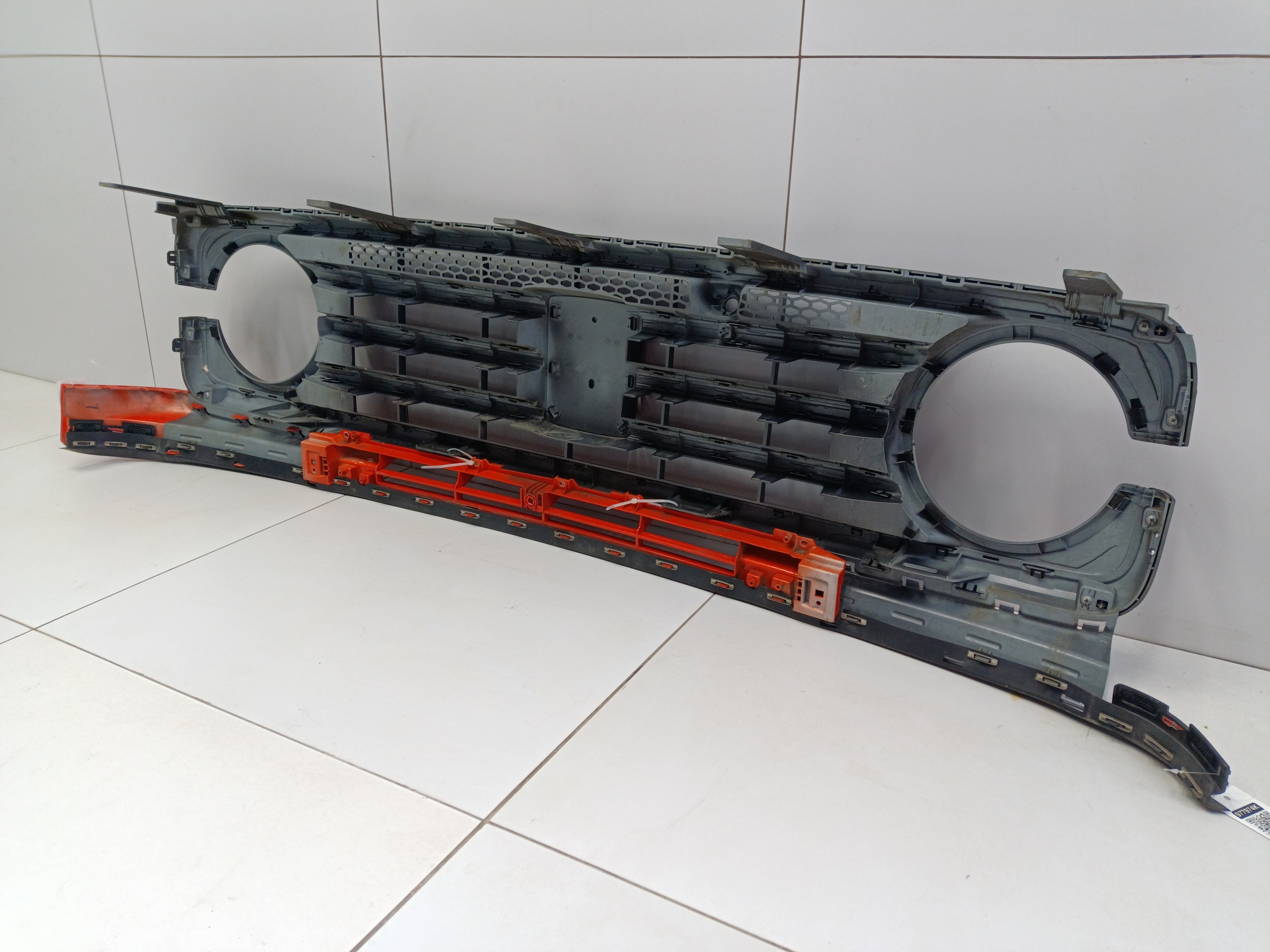 Решетка радиатора Tank 300