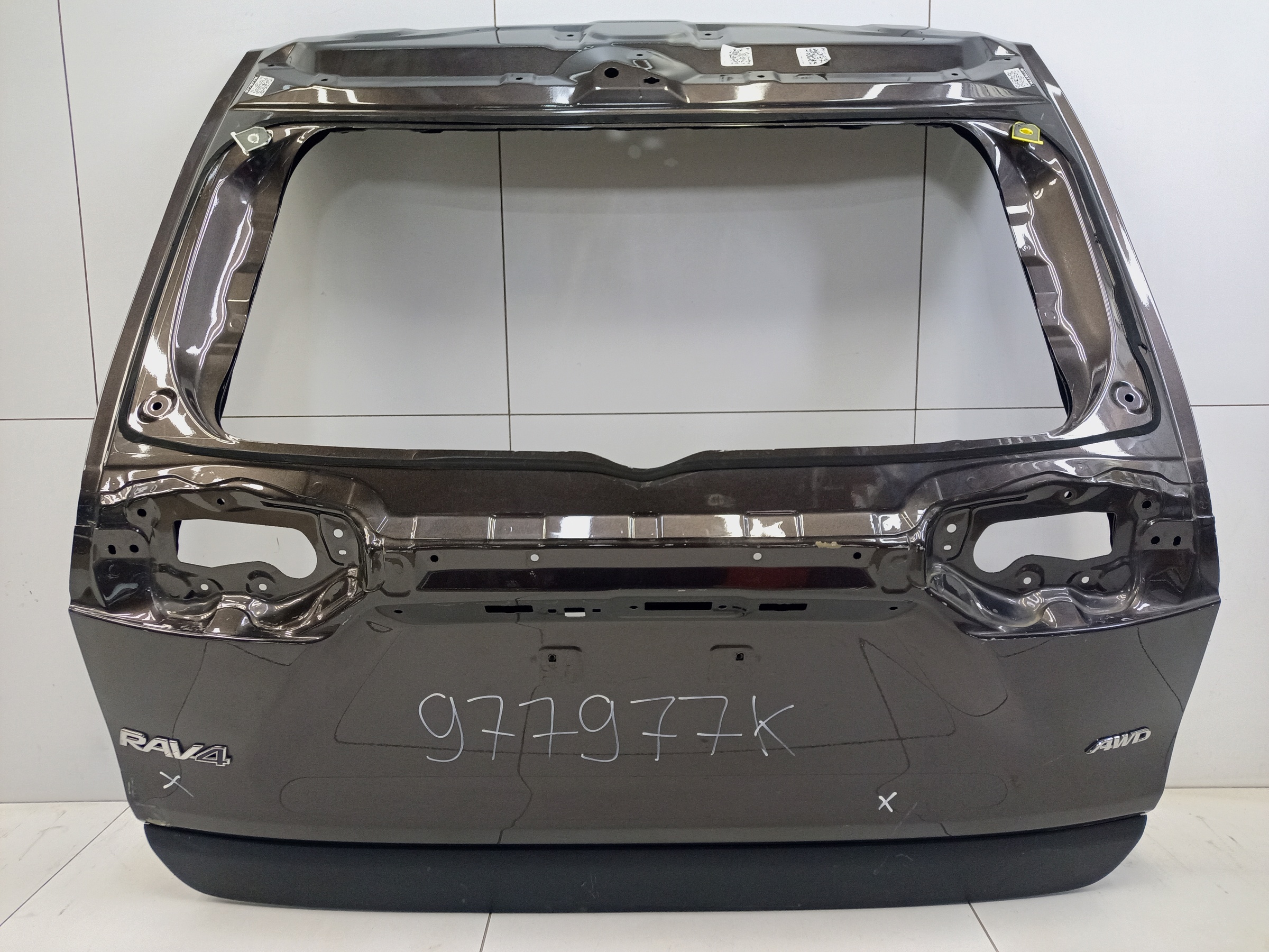 Крышка багажника Toyota RAV4 XA50