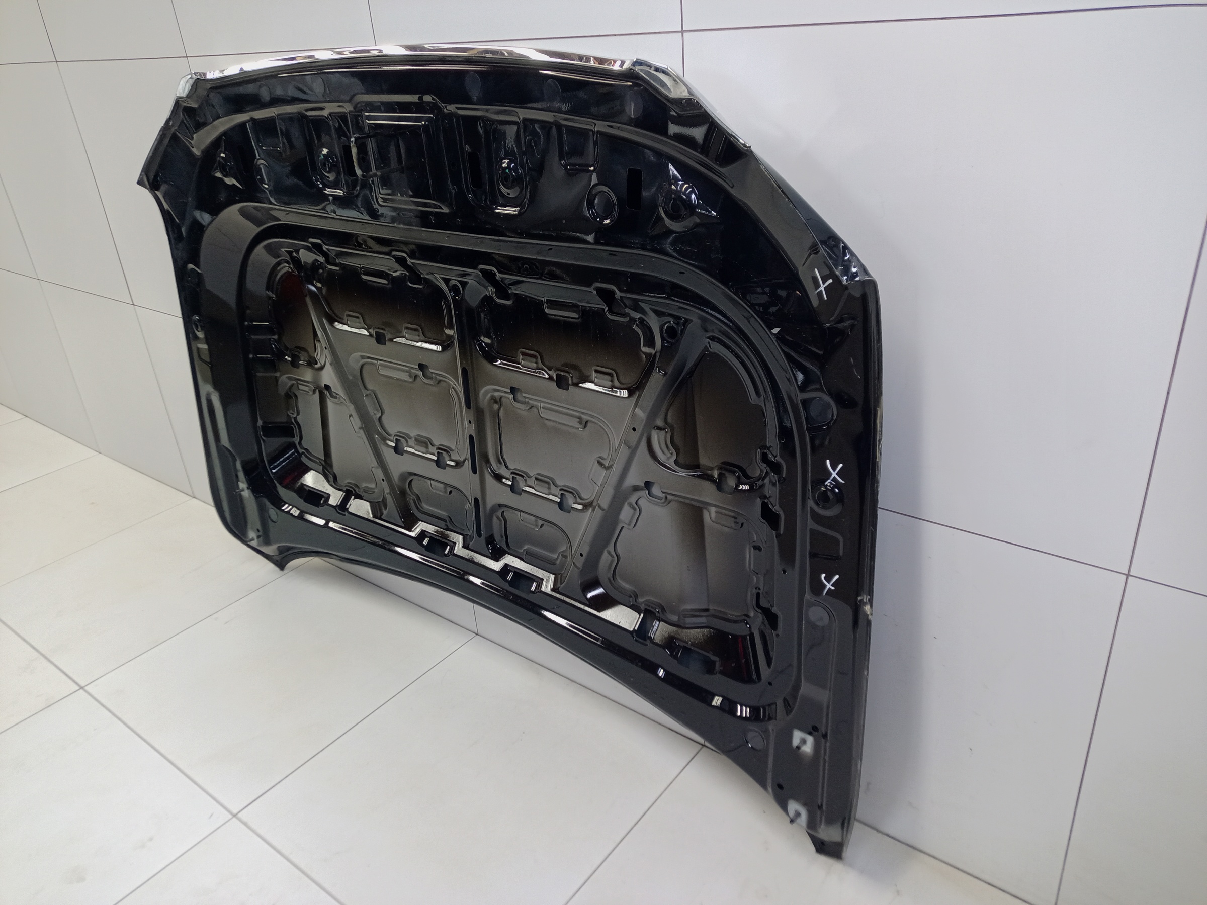 Капот Tank 500