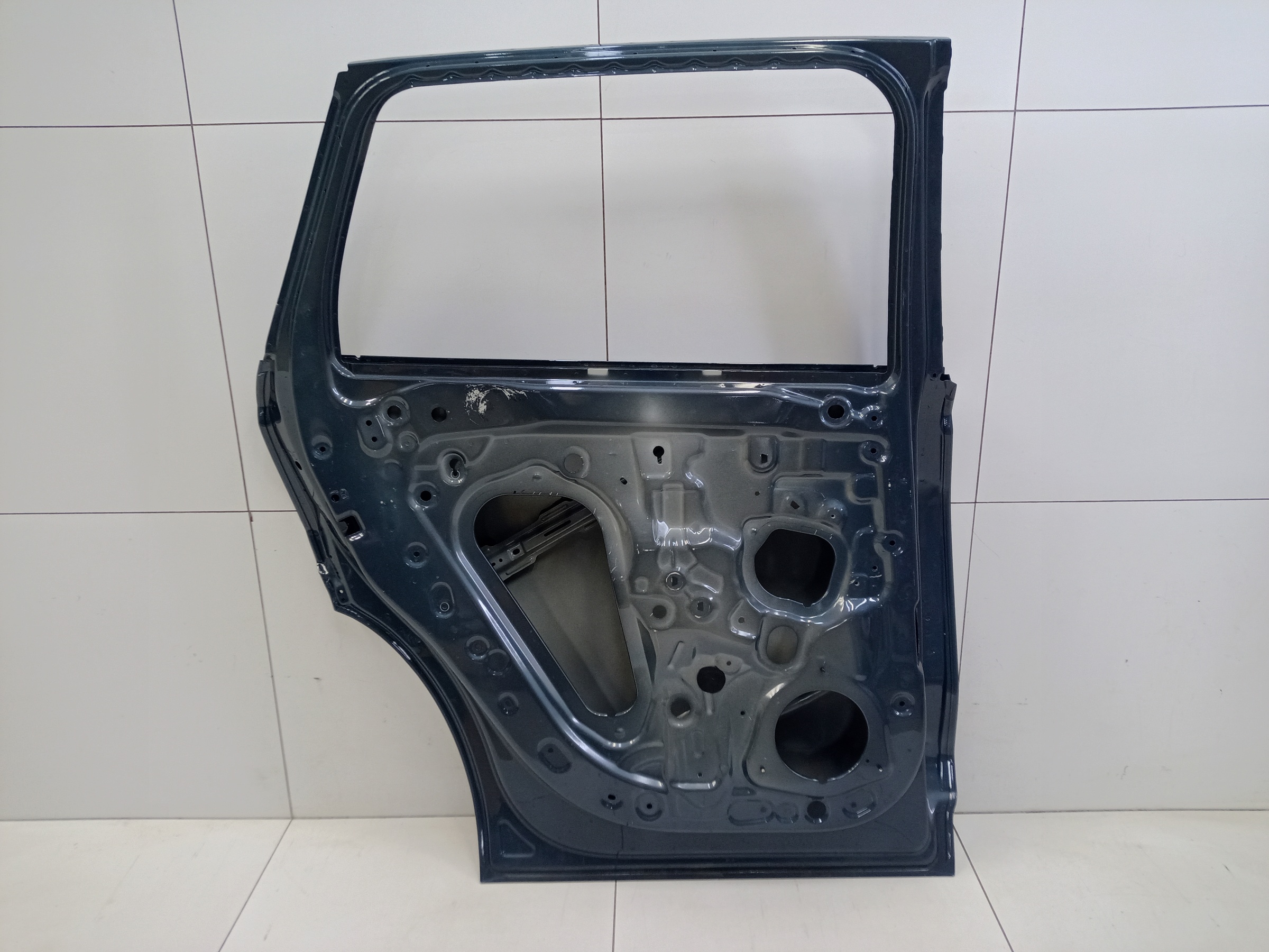 Дверь задняя левая Geely Monjaro