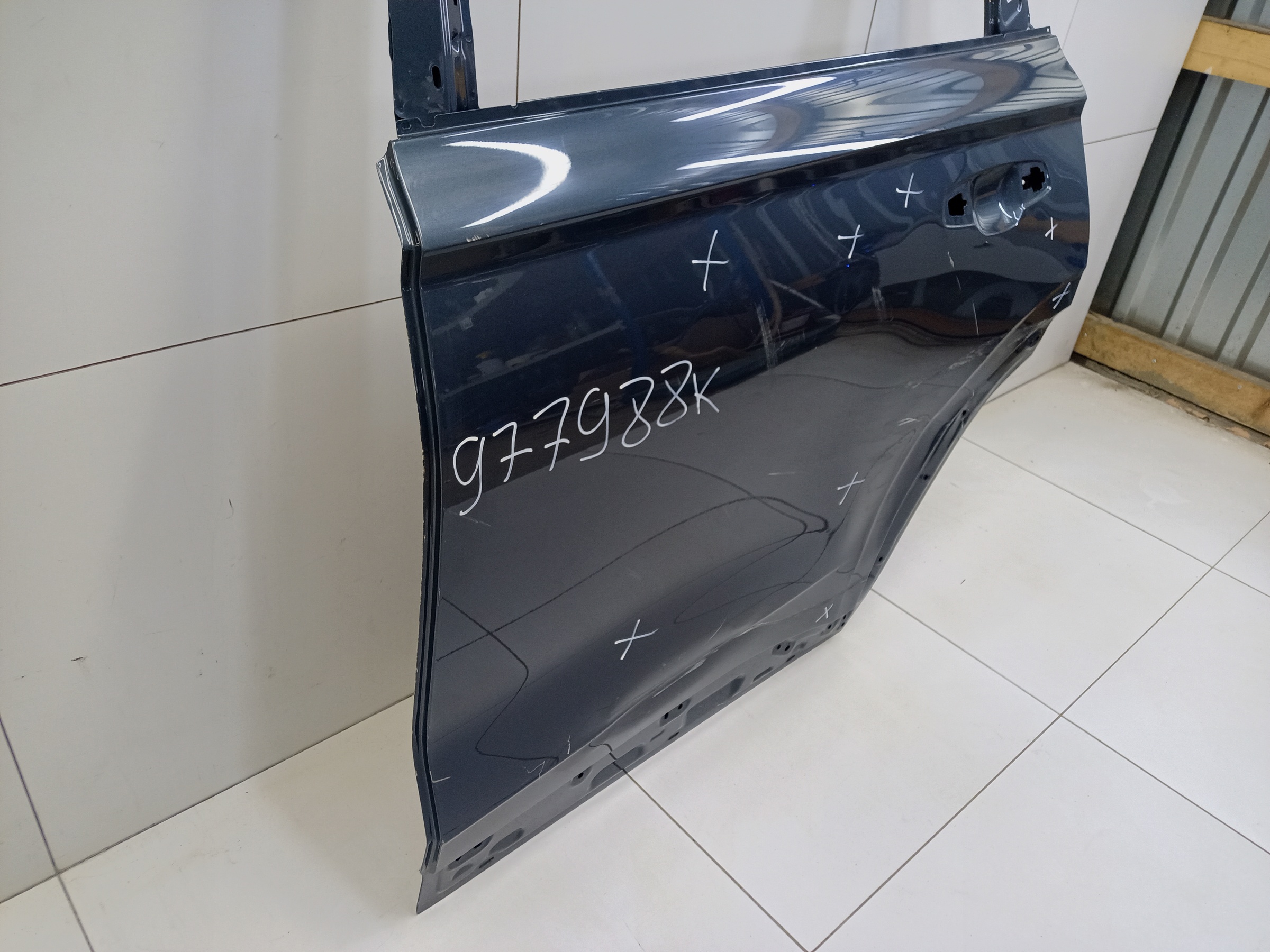 Дверь задняя левая Geely Monjaro