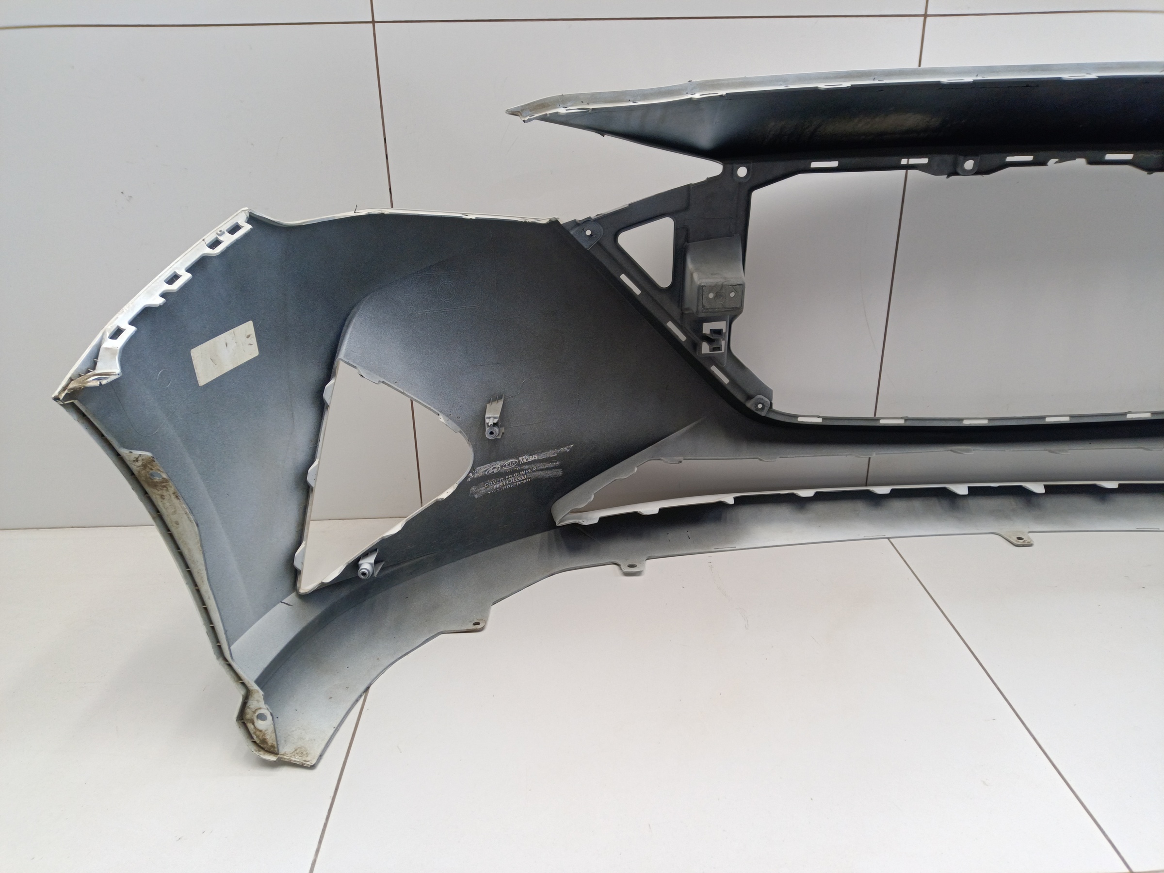 Бампер передний Hyundai Solaris 2 Restail