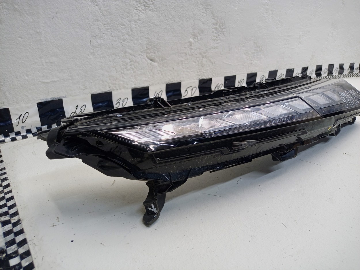 Фара ДХО передняя правая верхняя Mitsubishi Eclipse Cross Restail LED