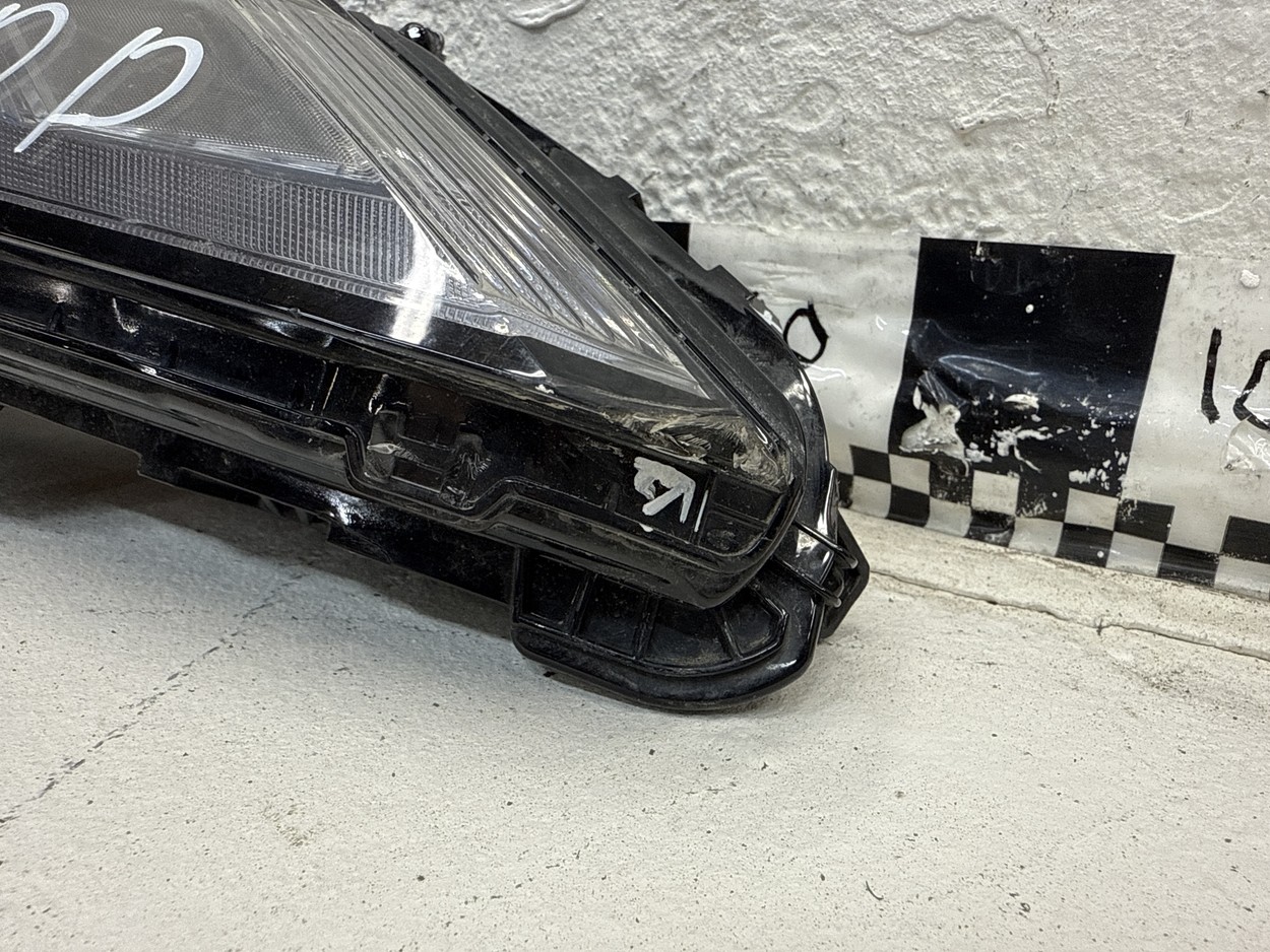 Фара ДХО передняя правая верхняя Mitsubishi Eclipse Cross Restail LED