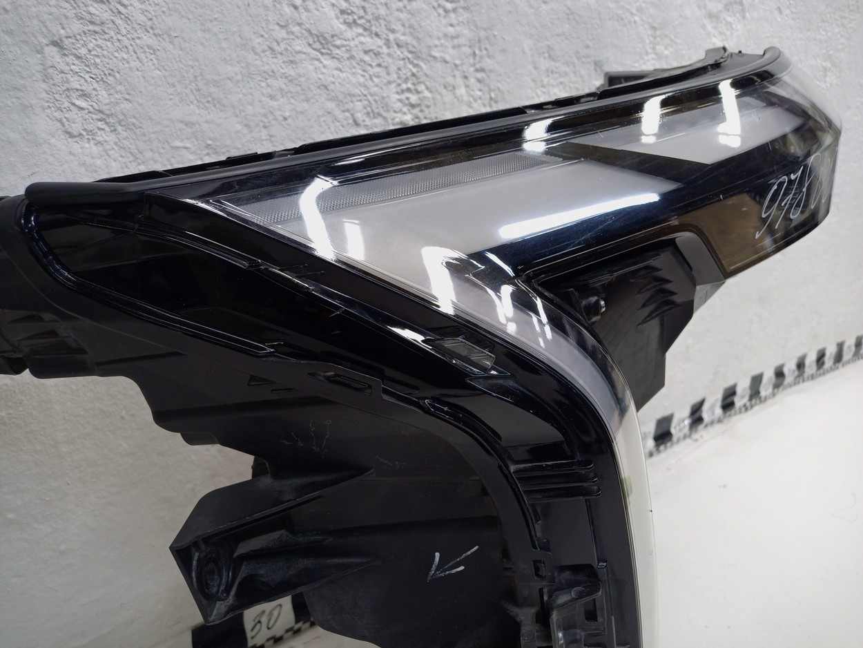 Фара передняя правая Geely Atlas 2 LED