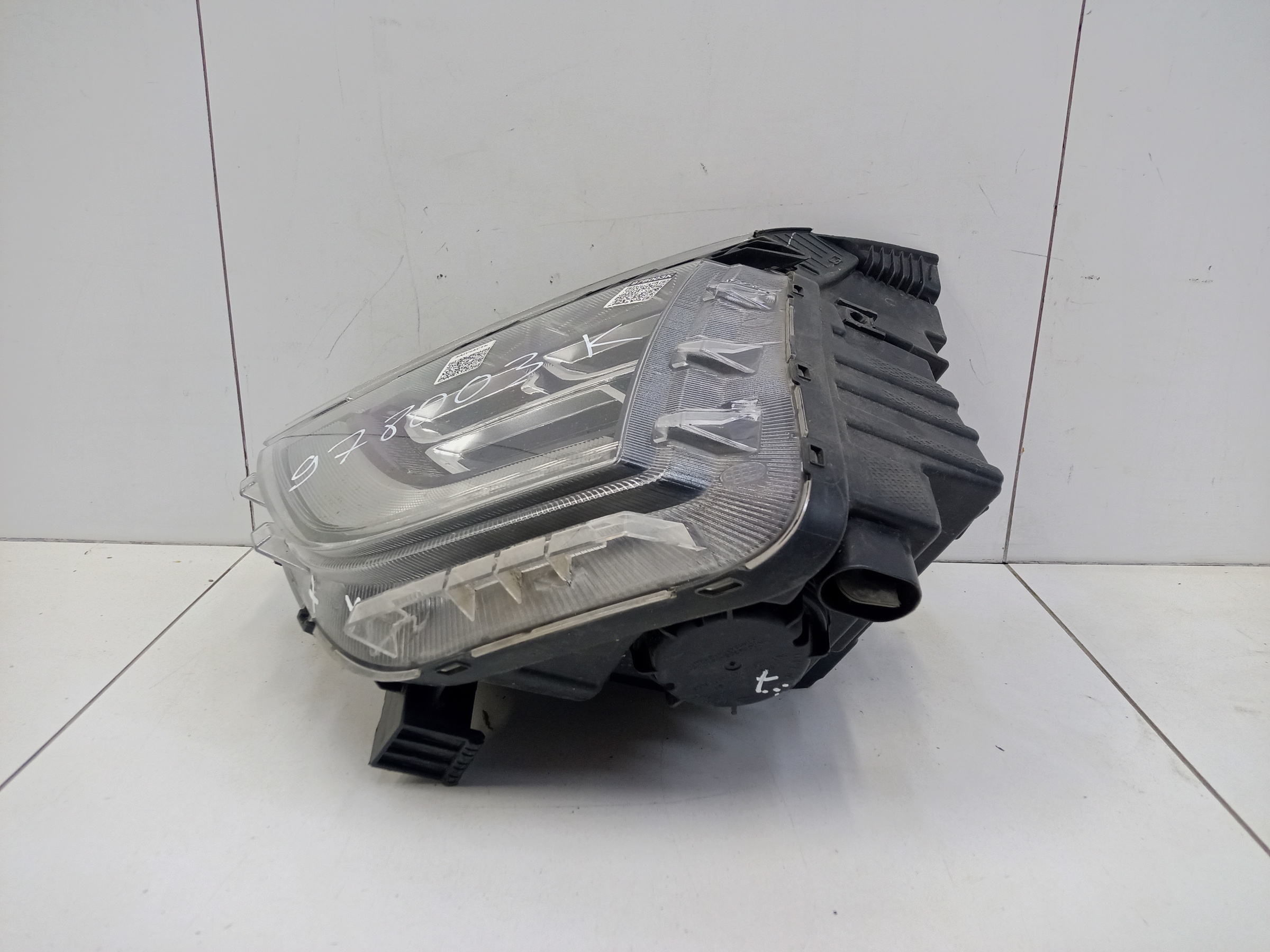 Фара передняя левая Hyundai Creta 2 LED