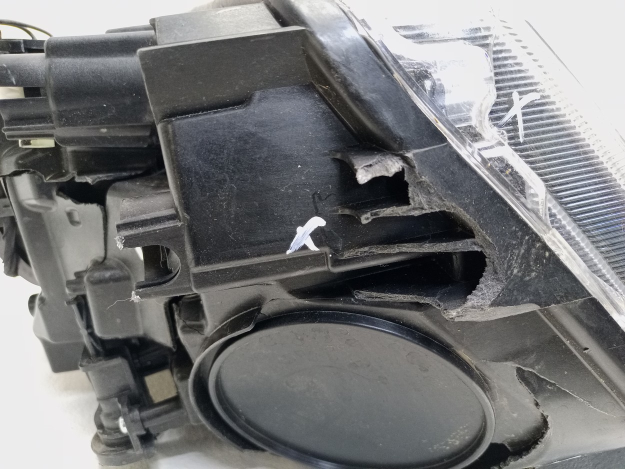 Фара передняя правая Omoda C5 галоген