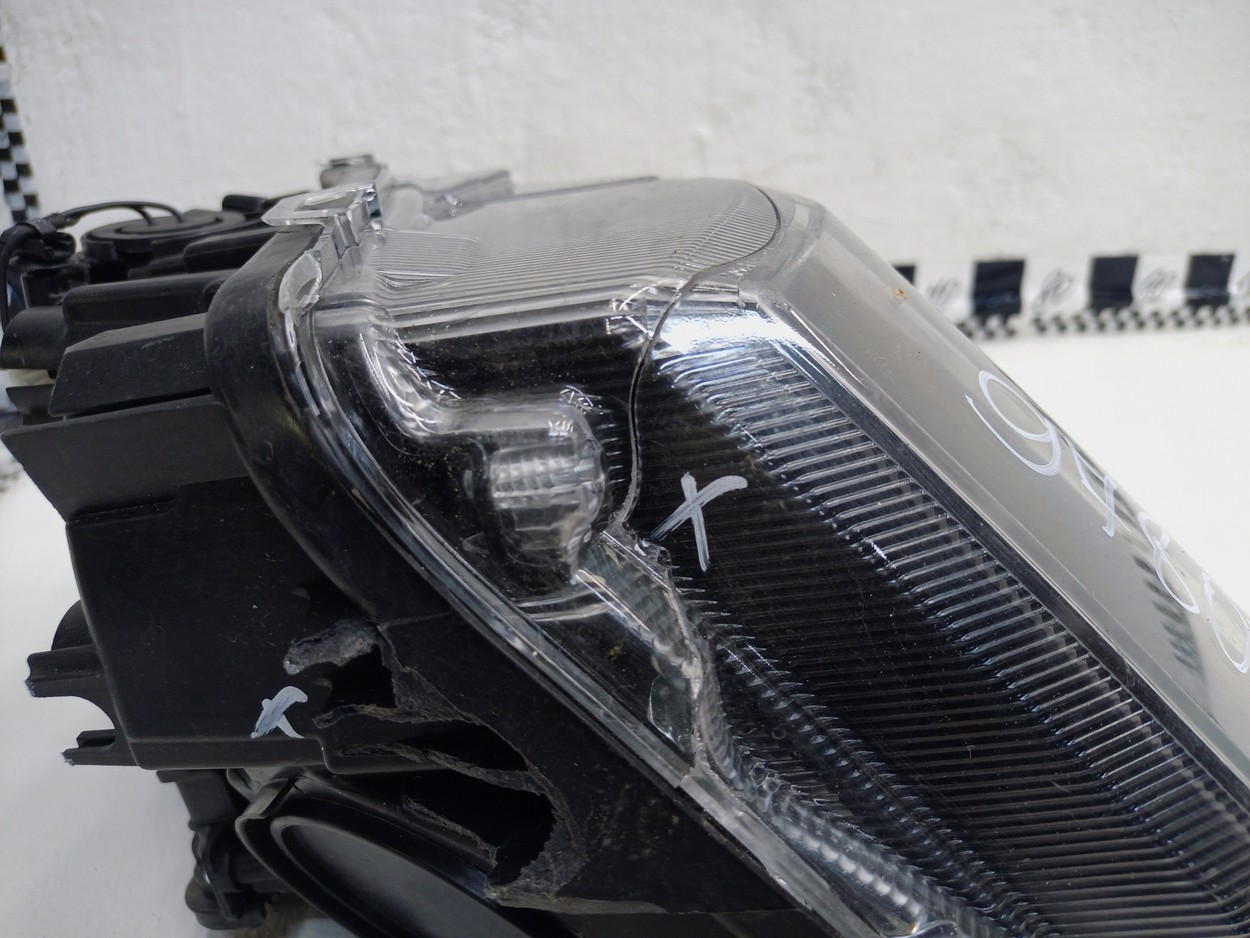 Фара передняя правая Omoda C5 галоген