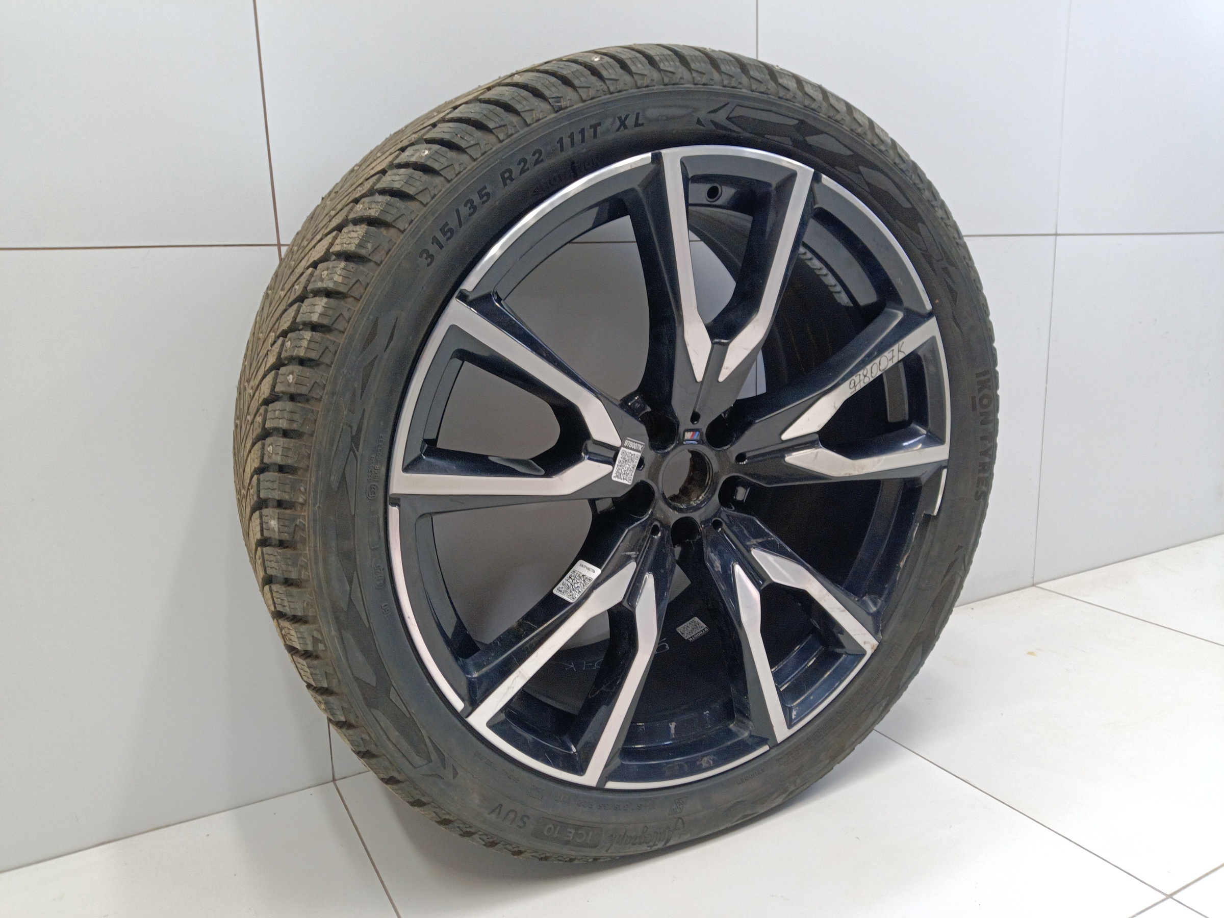 Диск колеса литой задний BMW X7 G07 черный R22