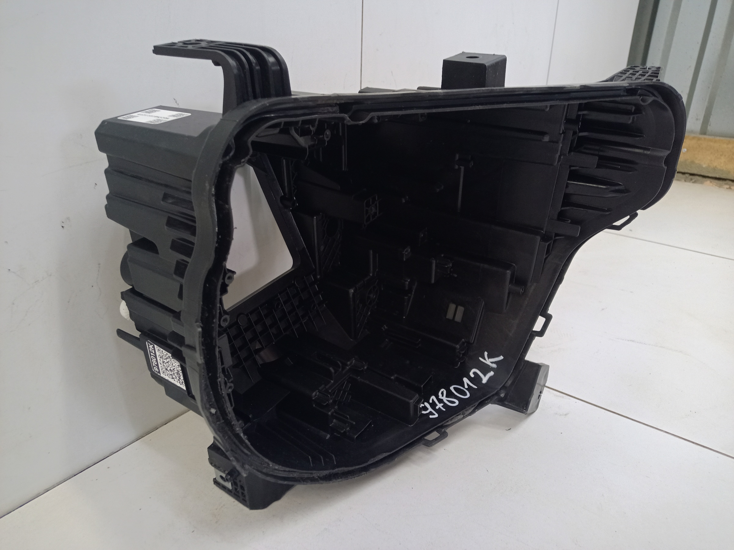 Корпус фары передней правой Haval H3 LED
