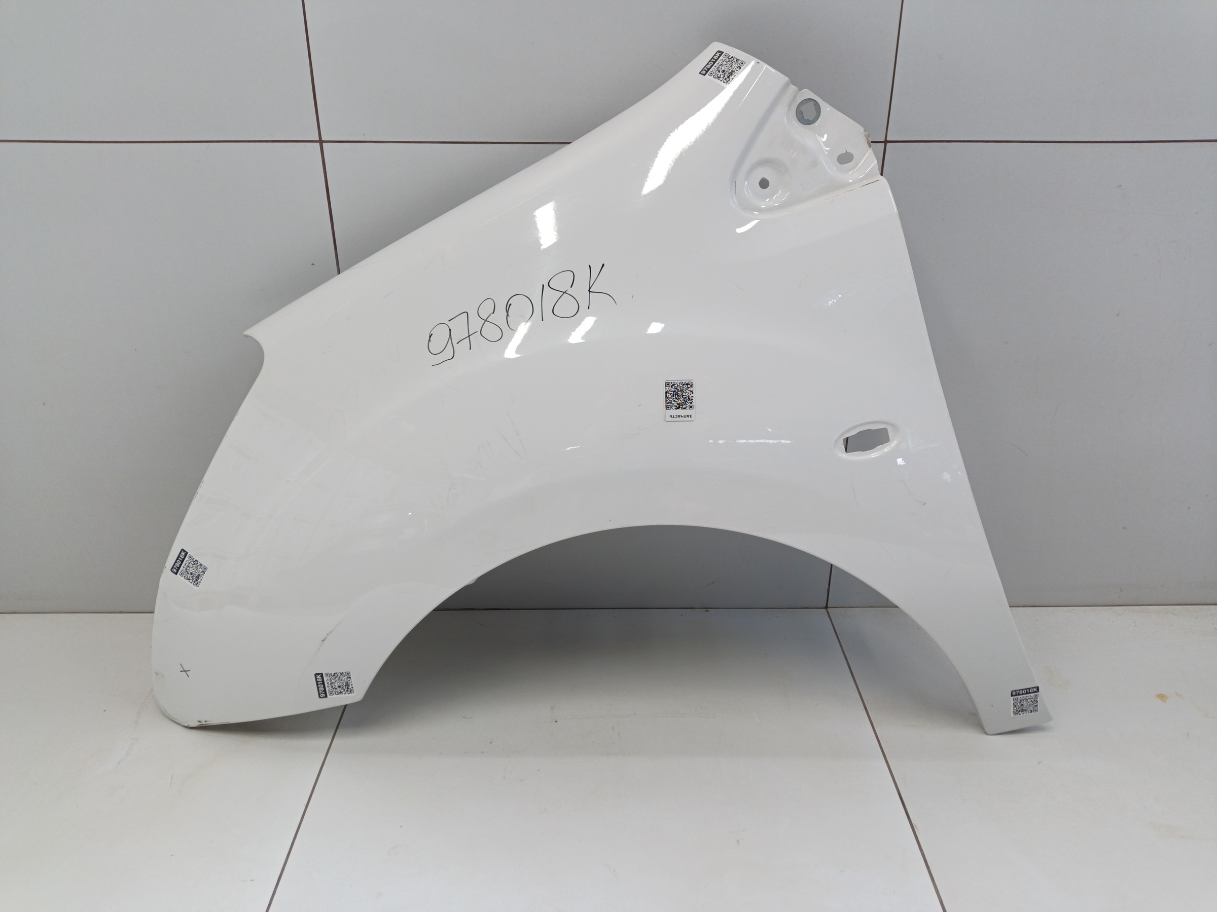 Крыло переднее левое Peugeot Partner 2 Tepee
