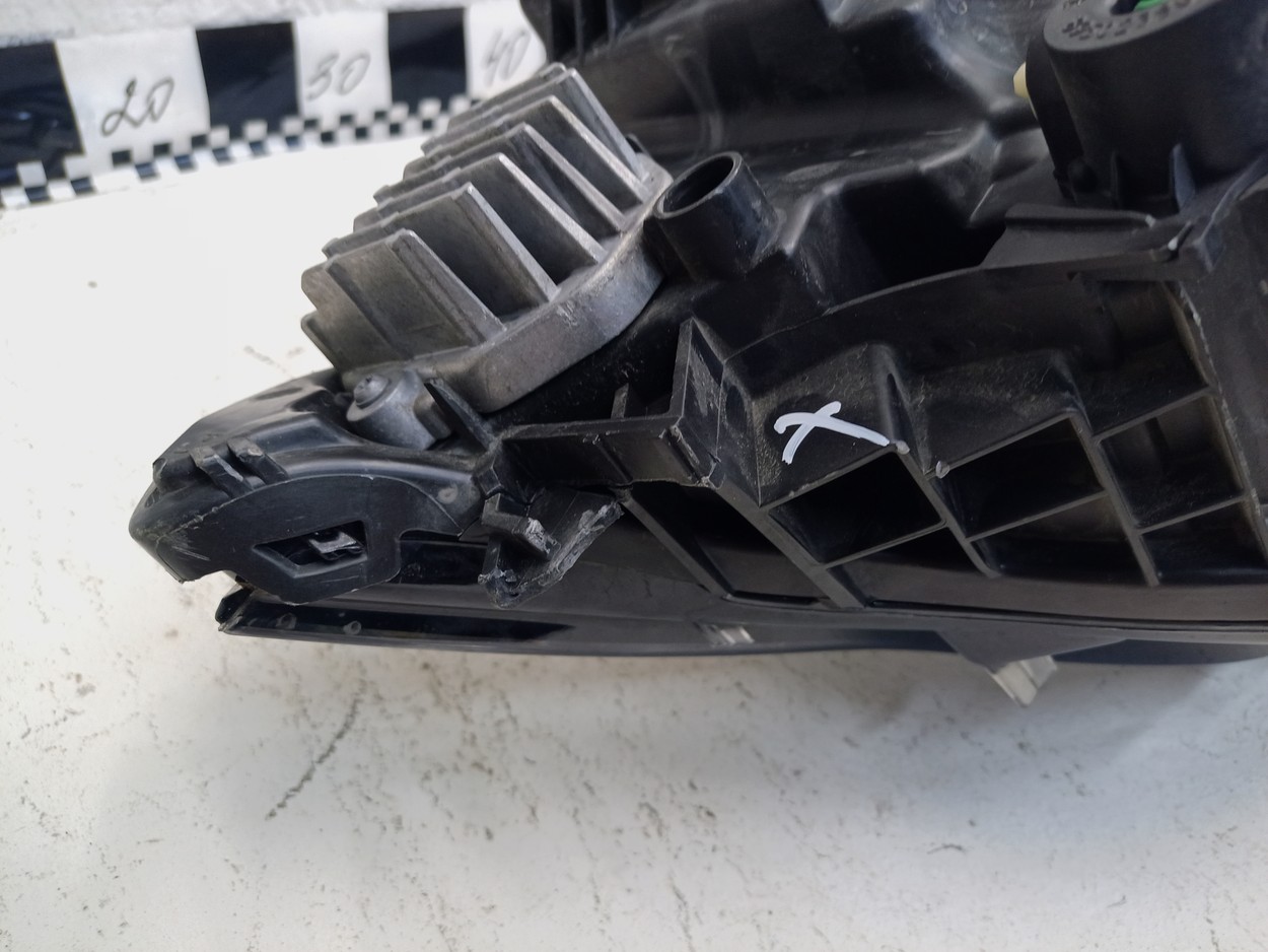 Фара передняя левая Volvo XC90 2 Restail LED