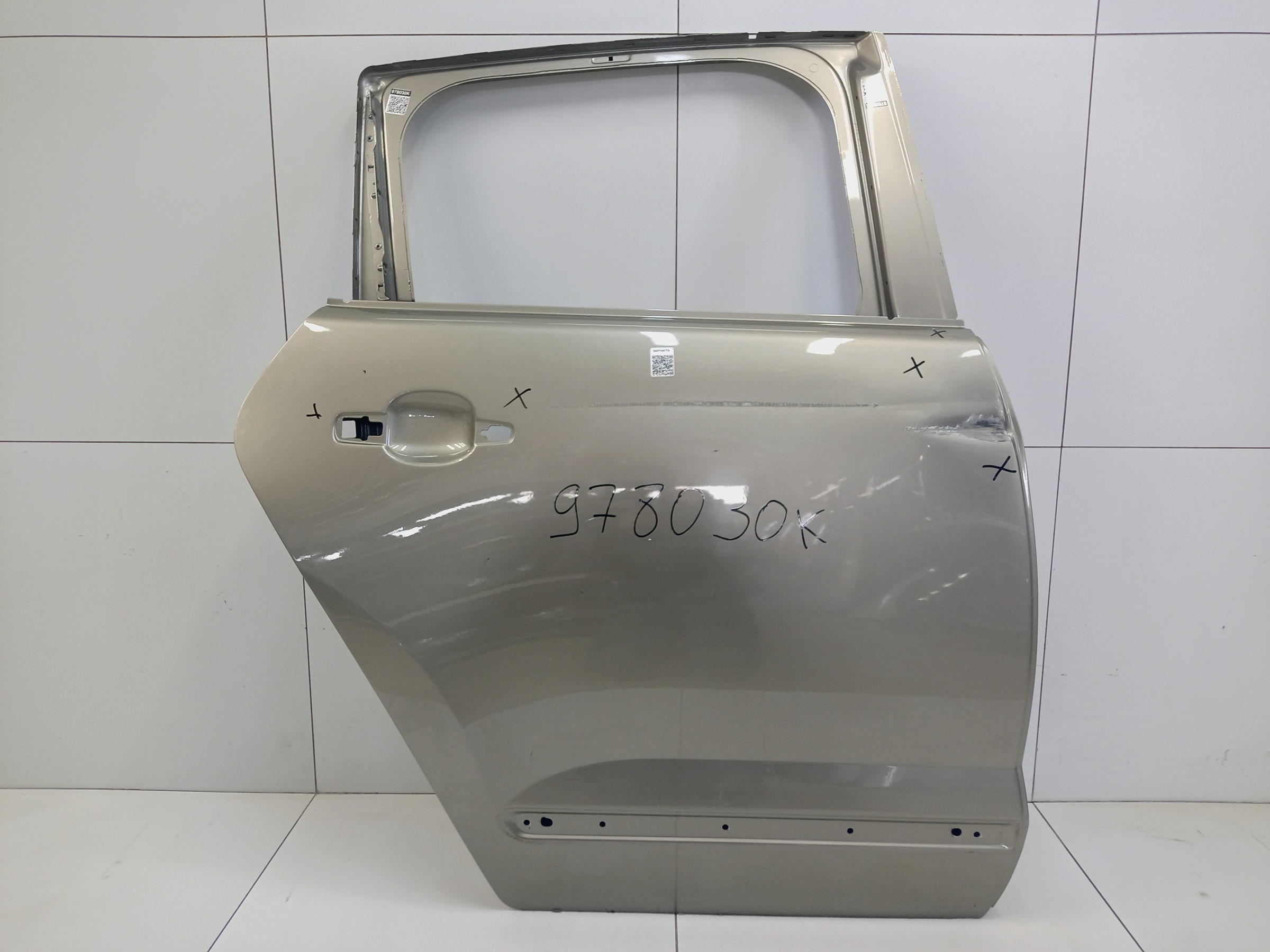 Дверь задняя правая Peugeot 3008 1