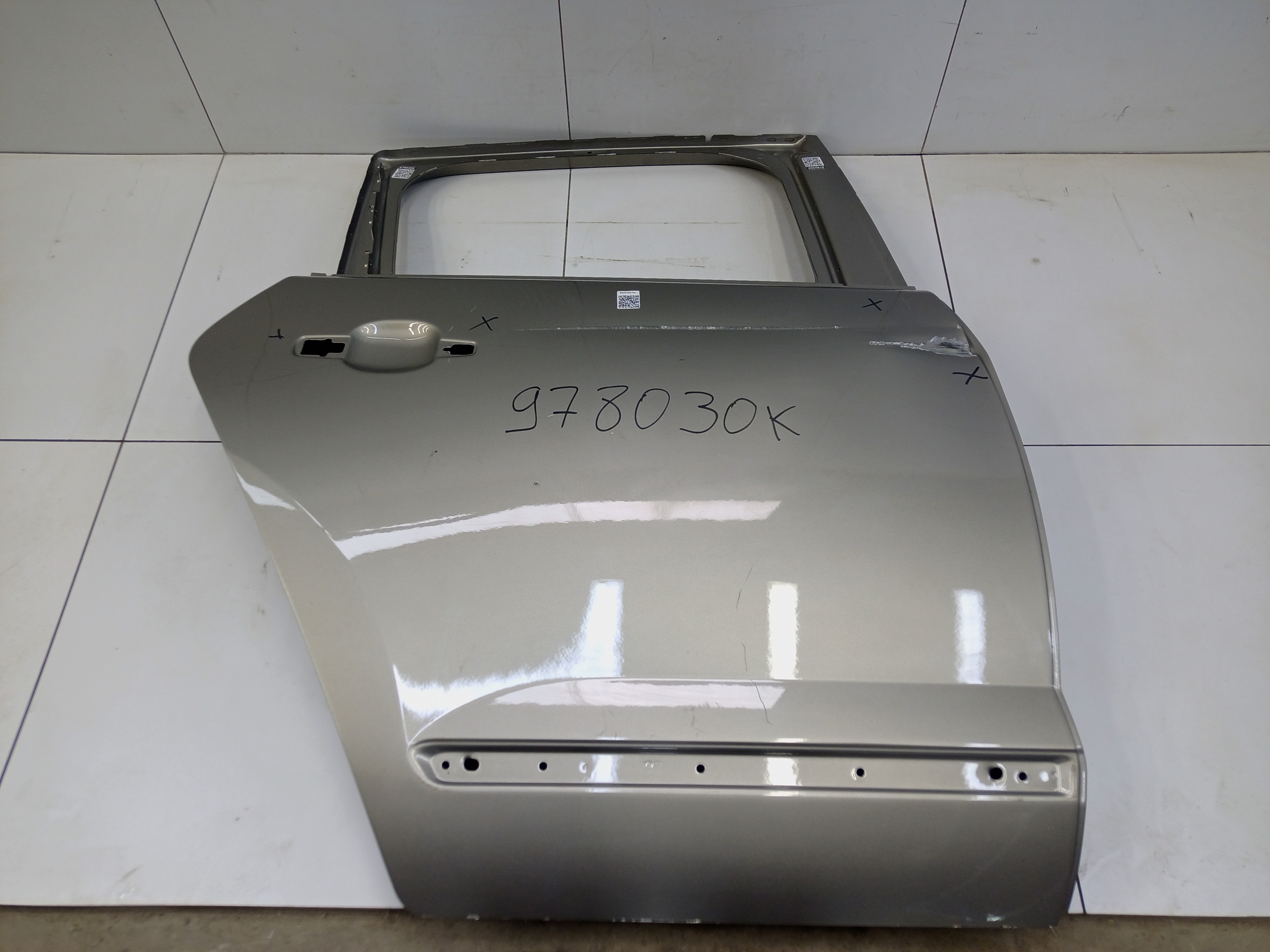 Дверь задняя правая Peugeot 3008 1
