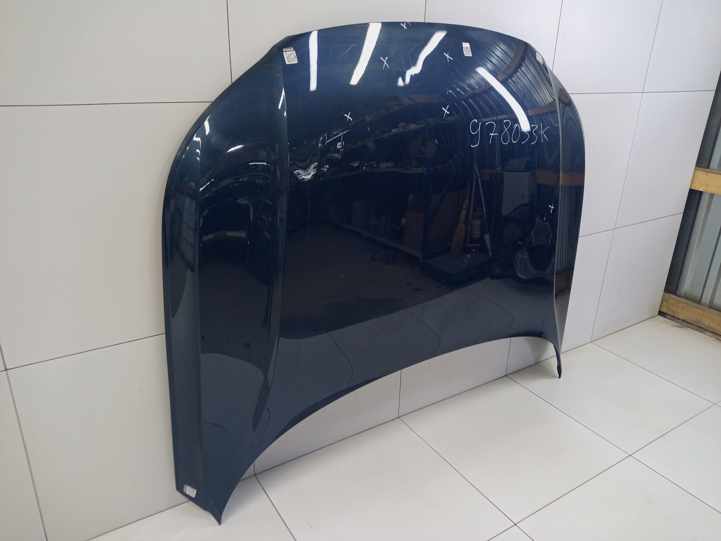 Капот Volvo XC40