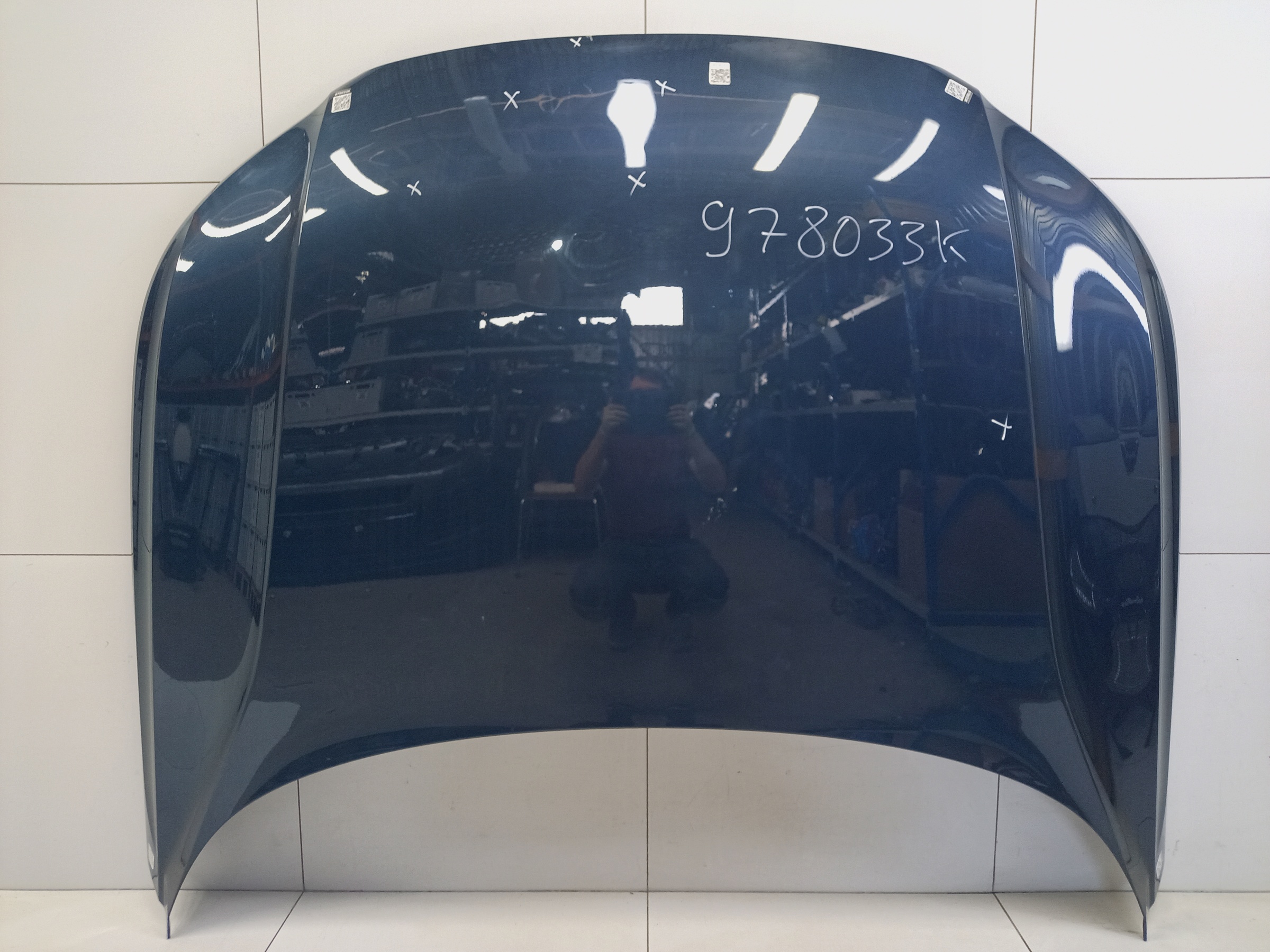 Капот Volvo XC40