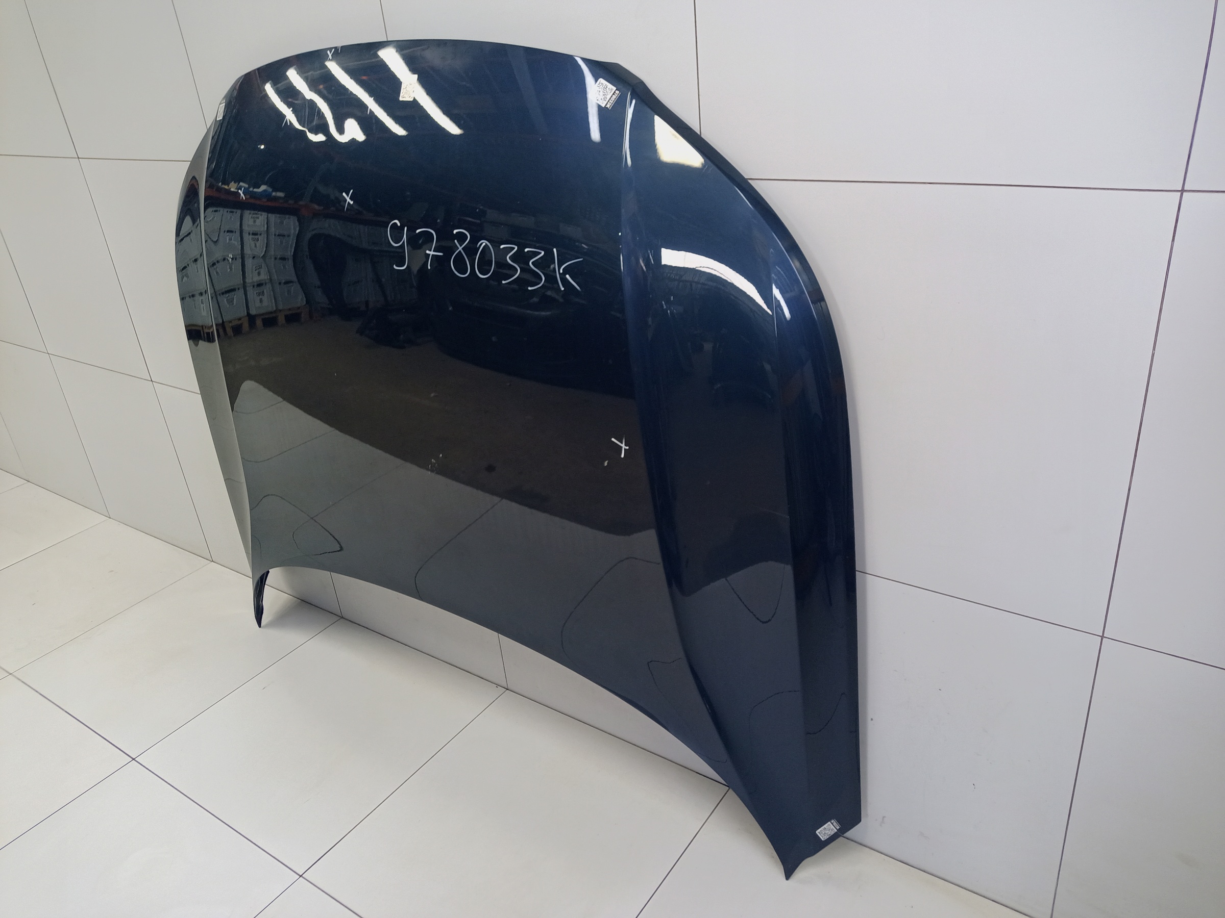 Капот Volvo XC40