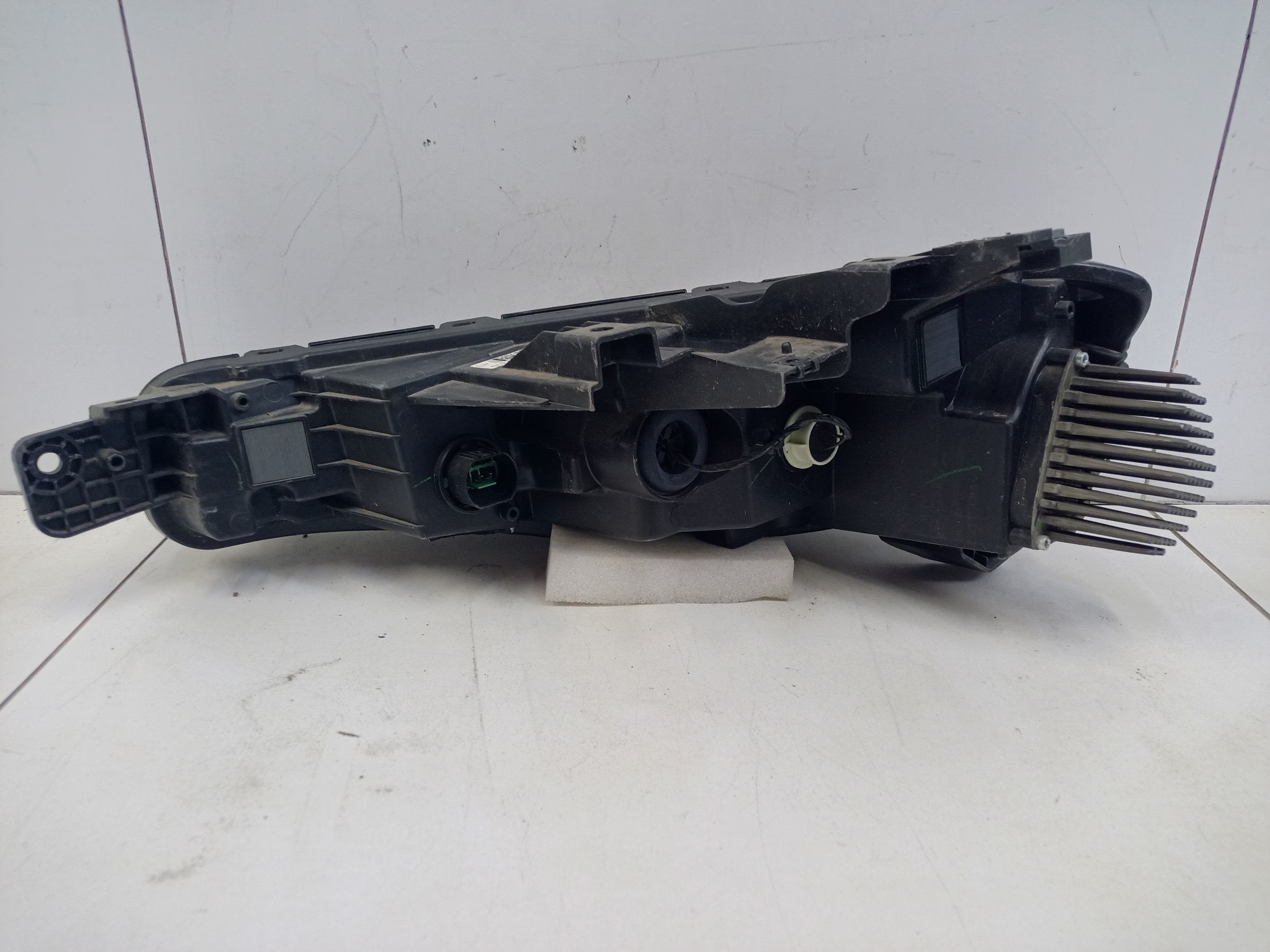 Фара передняя правая верхняя Changan CS35PLUS Restail LED