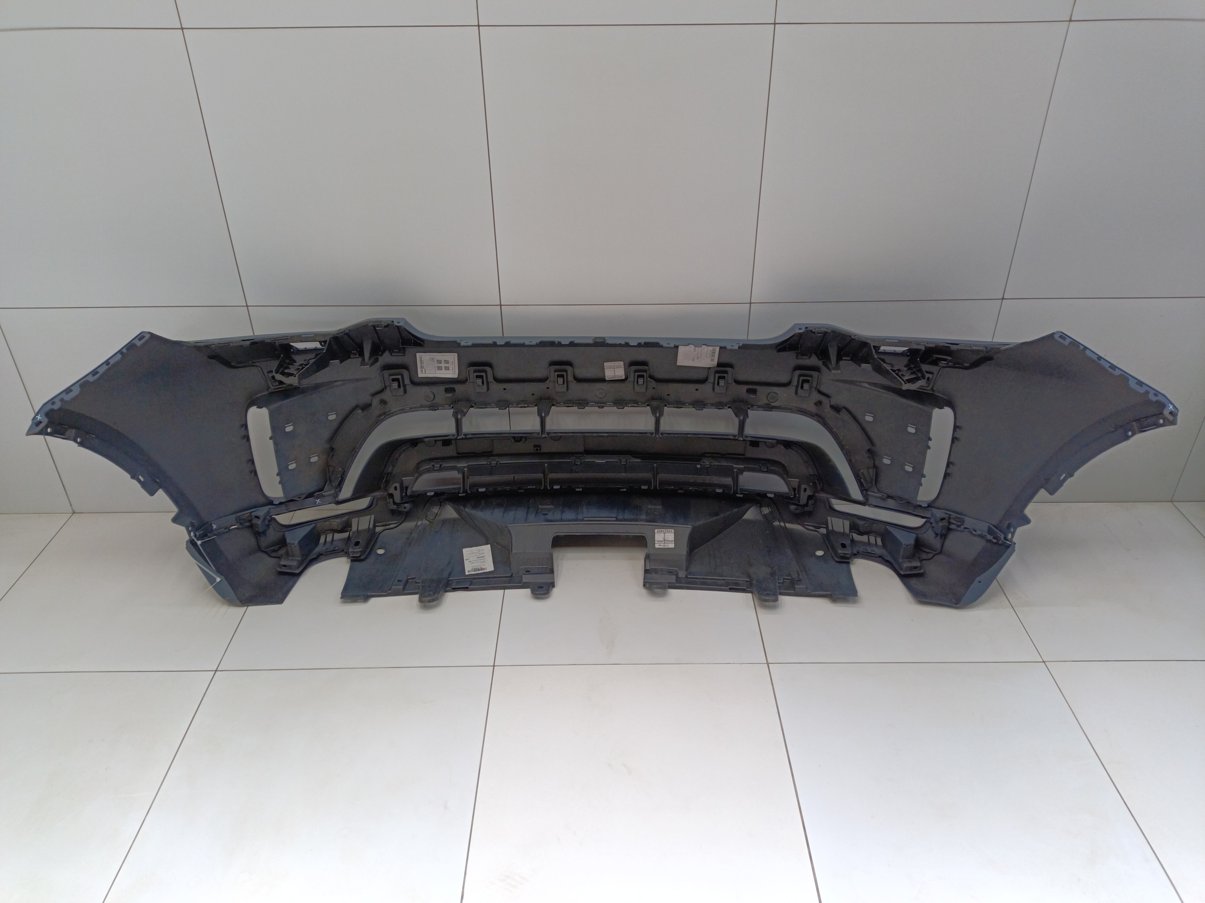 Бампер передний Land Rover Discovery 5