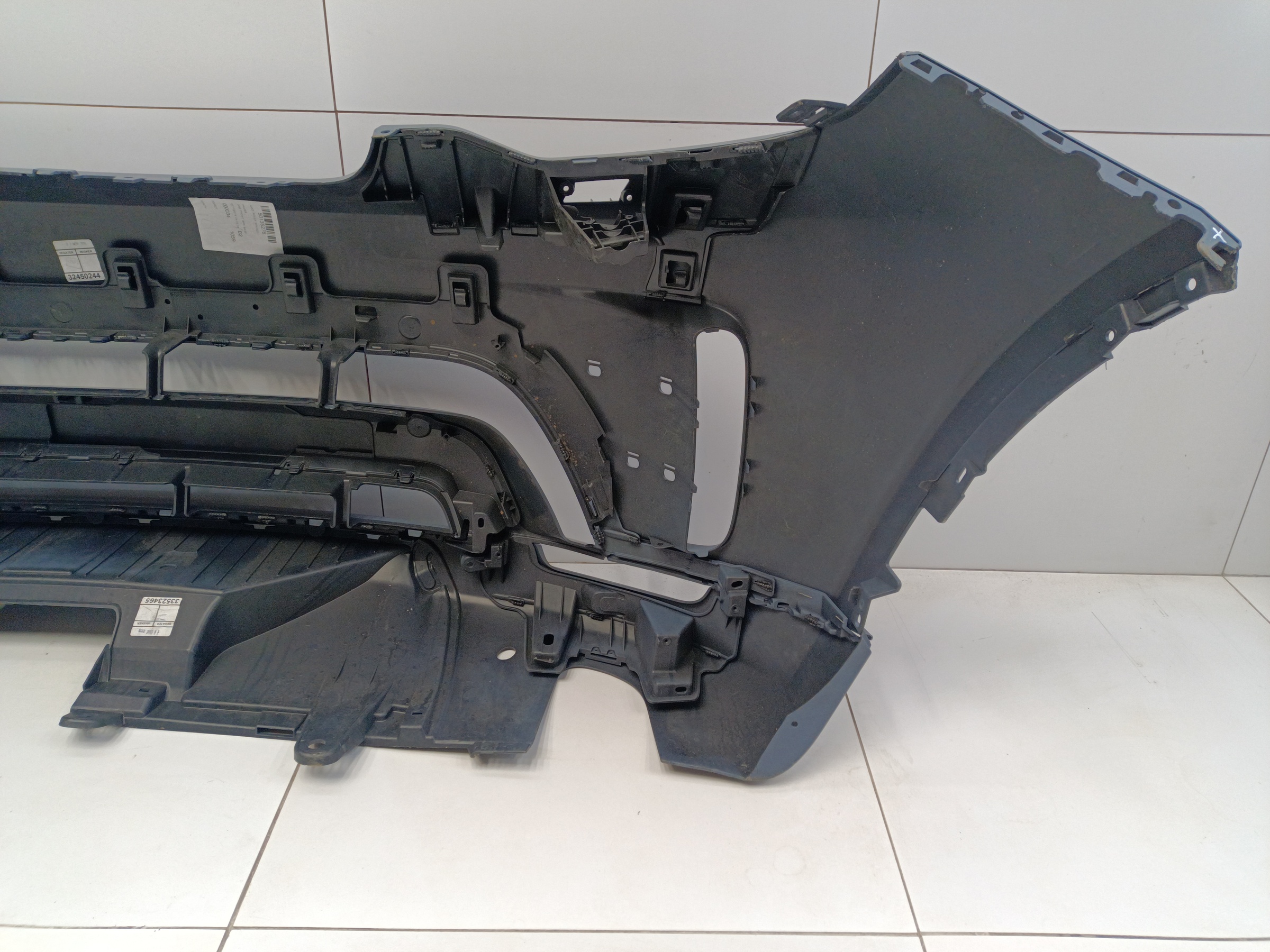 Бампер передний Land Rover Discovery 5