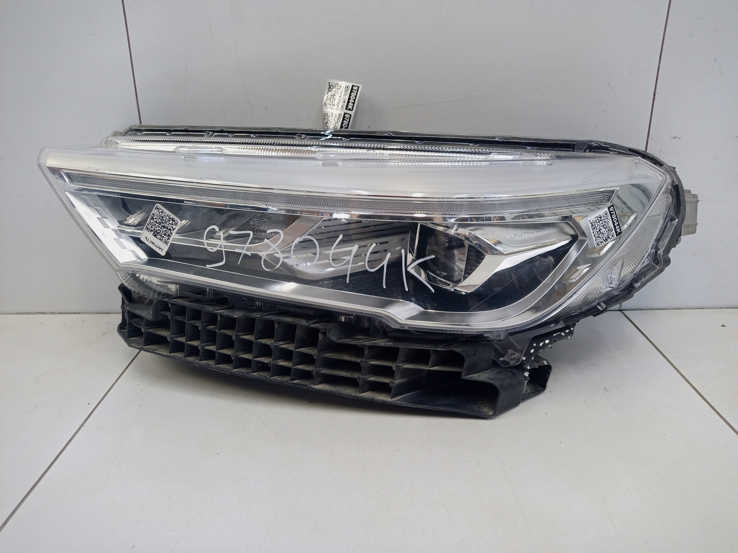 Фара передняя левая Haval M6 2 LED