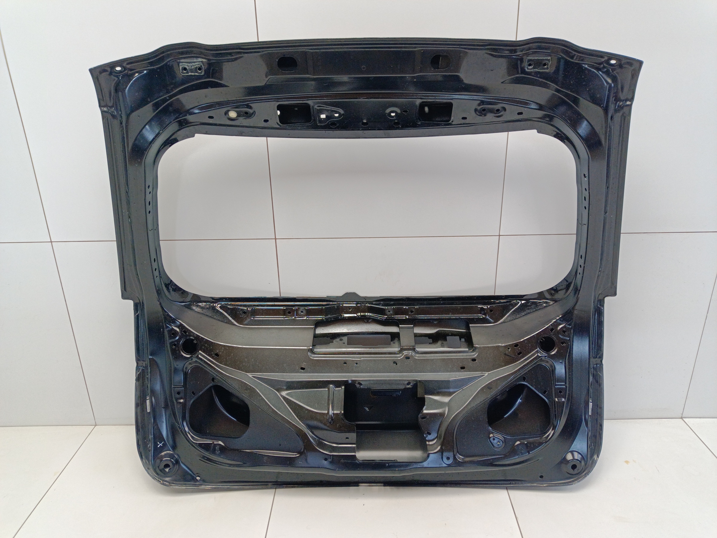 Крышка багажника Mitsubishi Outlander 3 Restail 2 под камеру