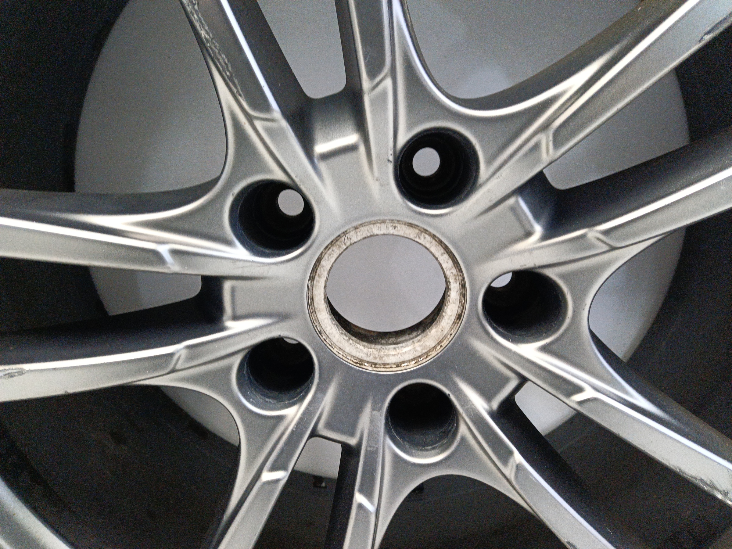 Диск колеса литой передний Porsche Cayenne 3 R21