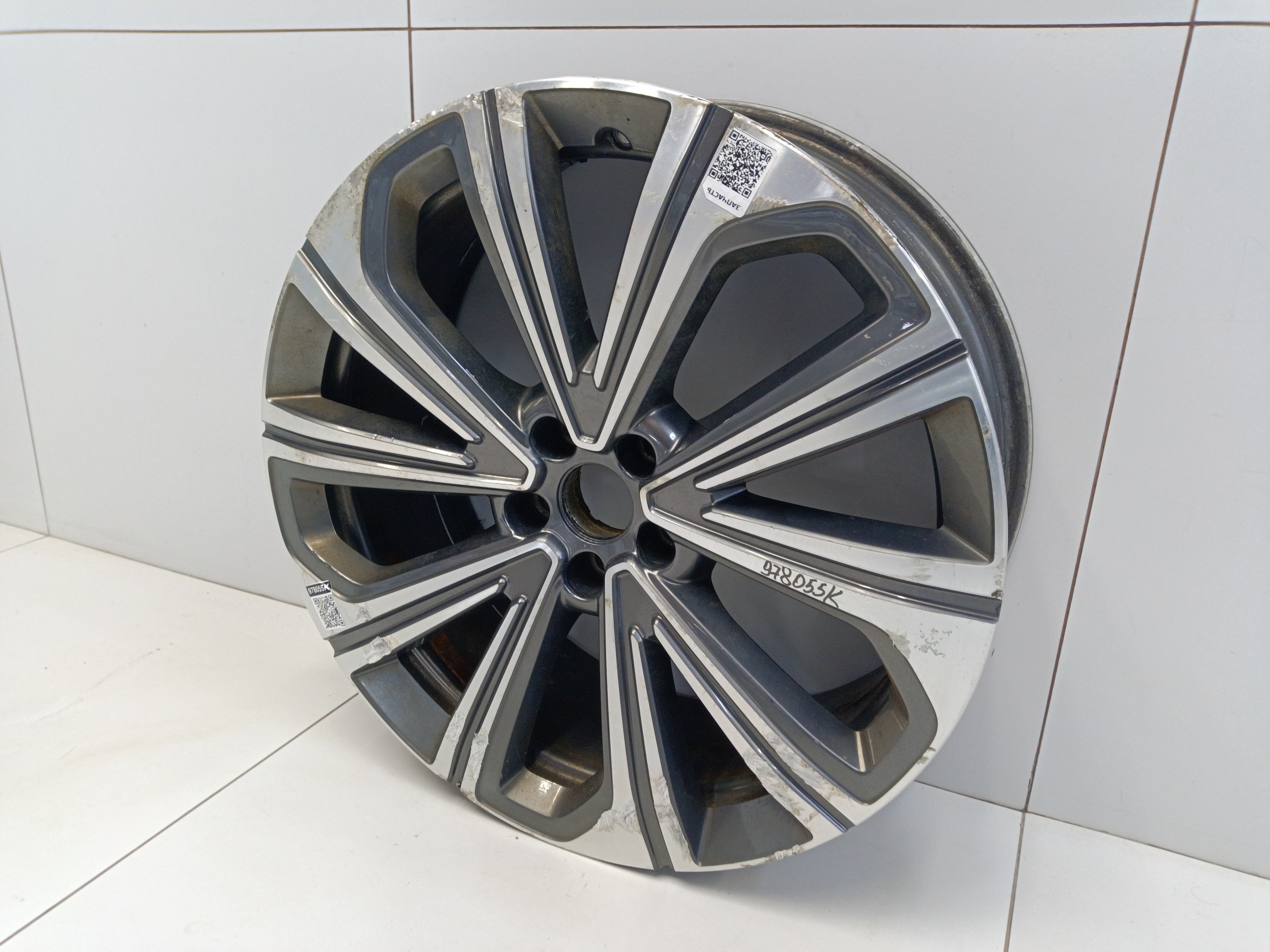 Диск колеса литой Exeed VX R20