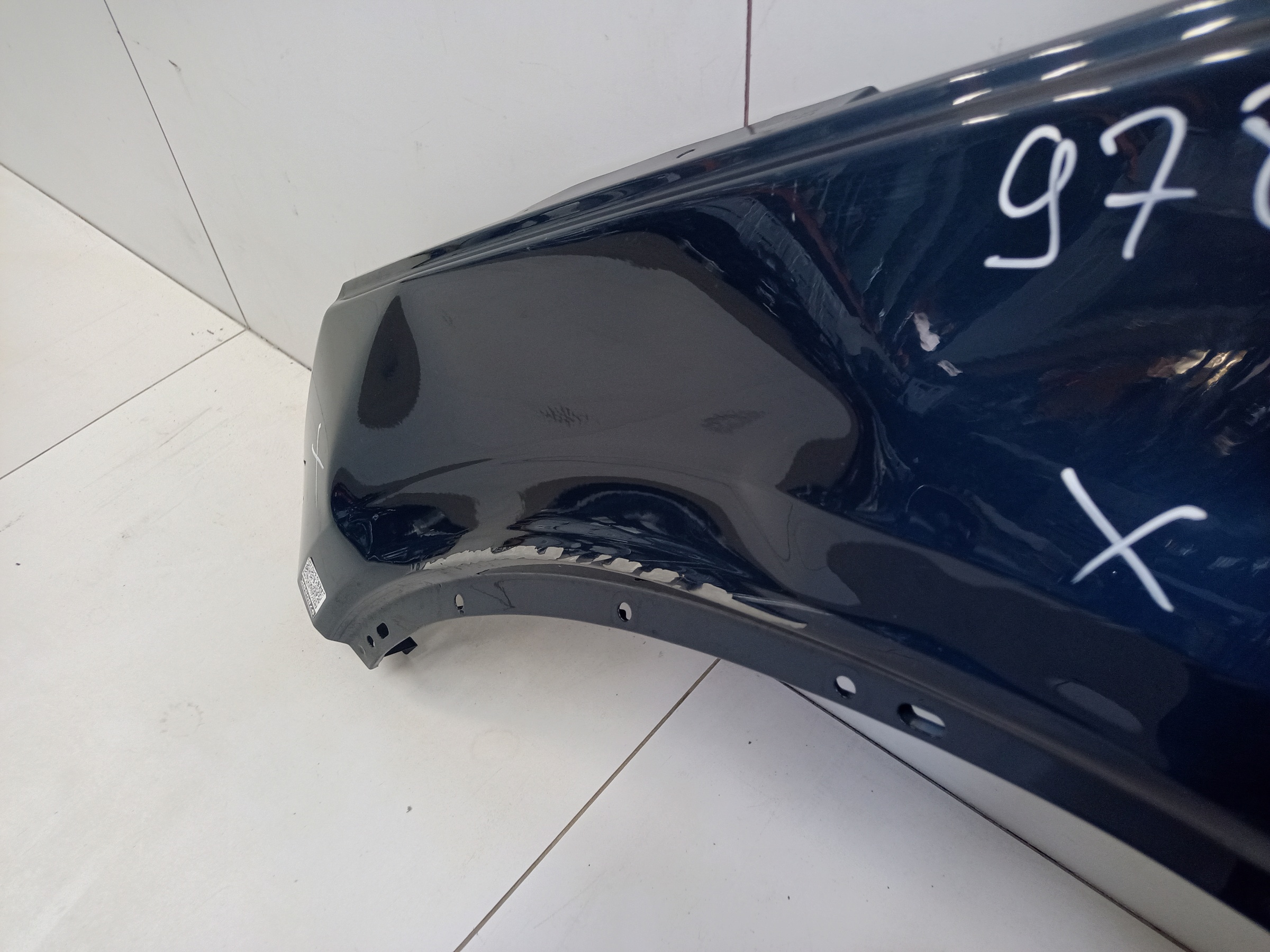 Крыло переднее левое Volvo XC40