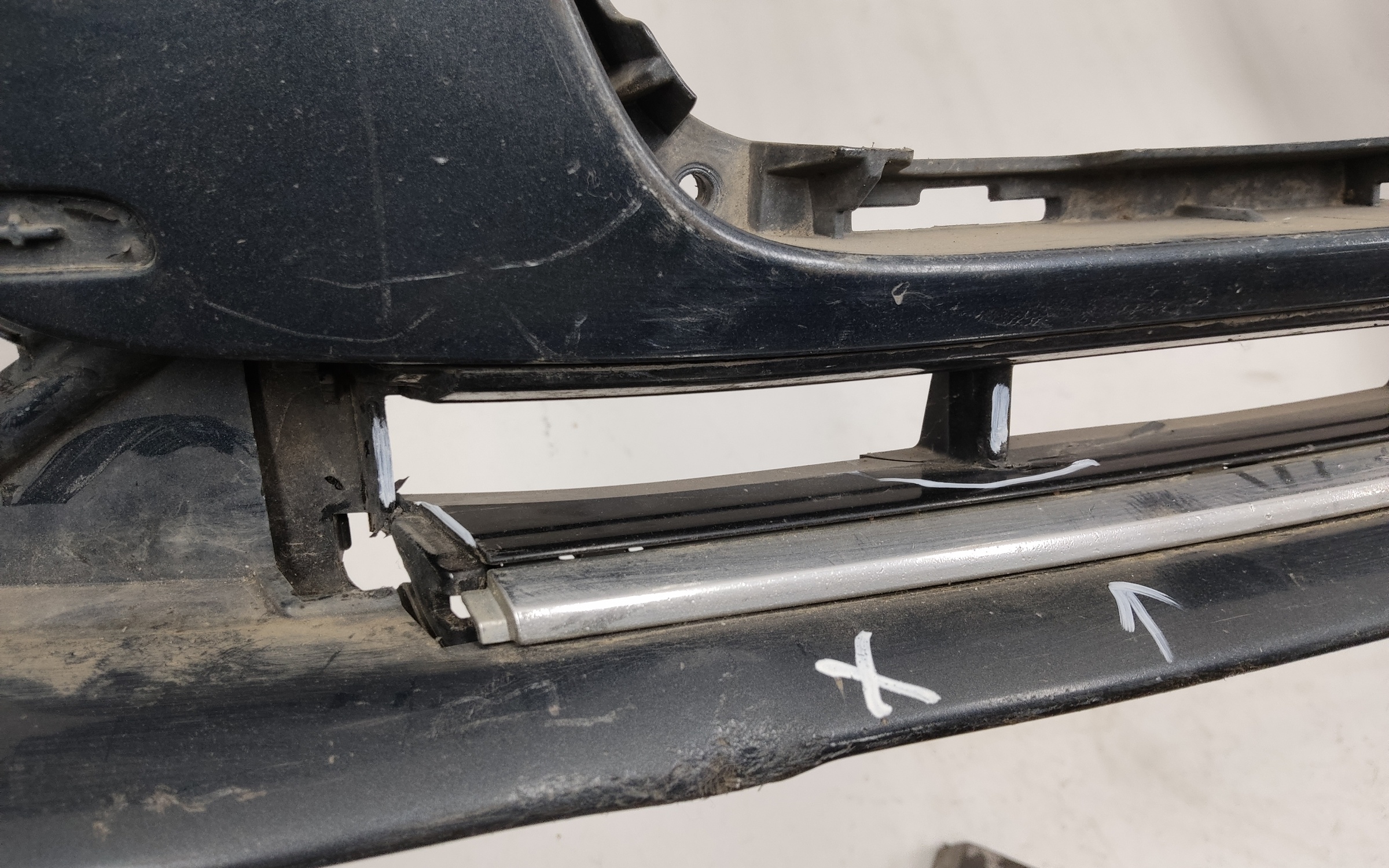 Бампер передний Audi A6 C7 Restail под омыватели и парктроник