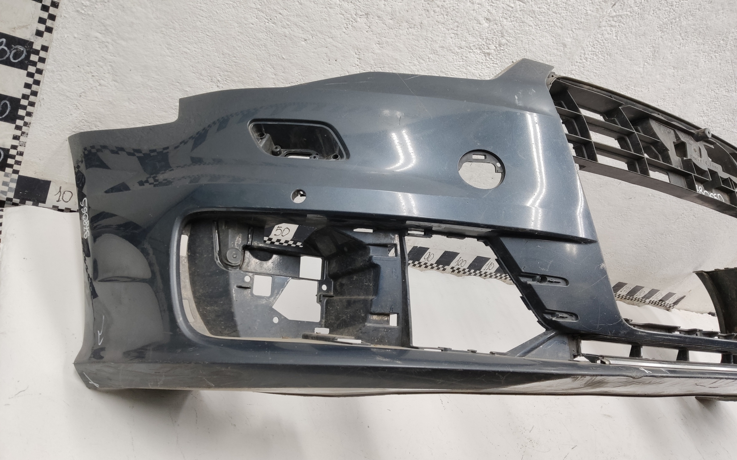 Бампер передний Audi A6 C7 Restail под омыватели и парктроник