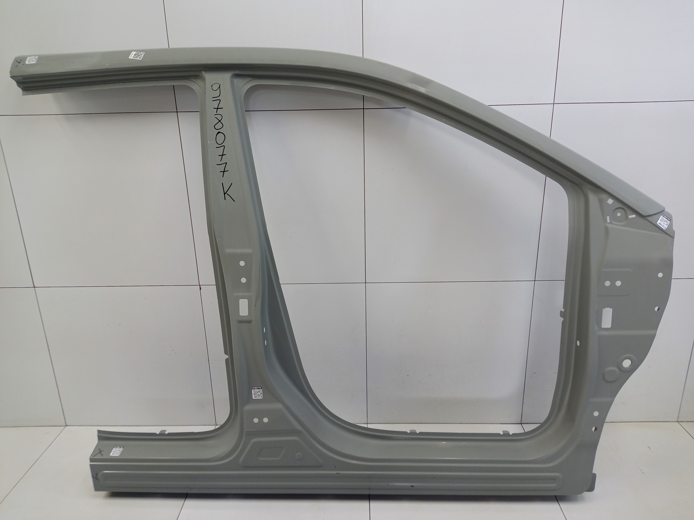 Боковая панель кузова правая SWM G01