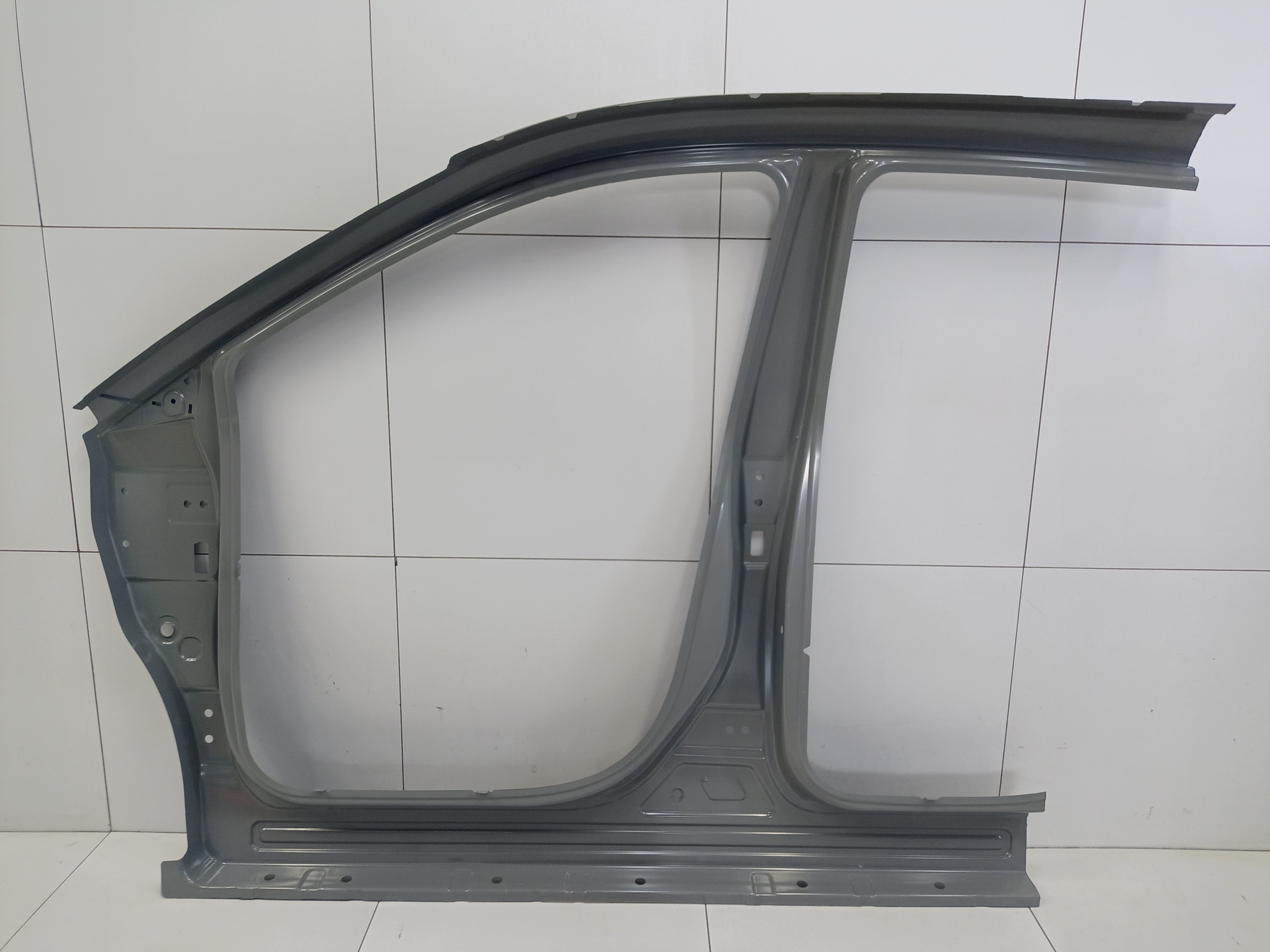 Боковая панель кузова правая SWM G01